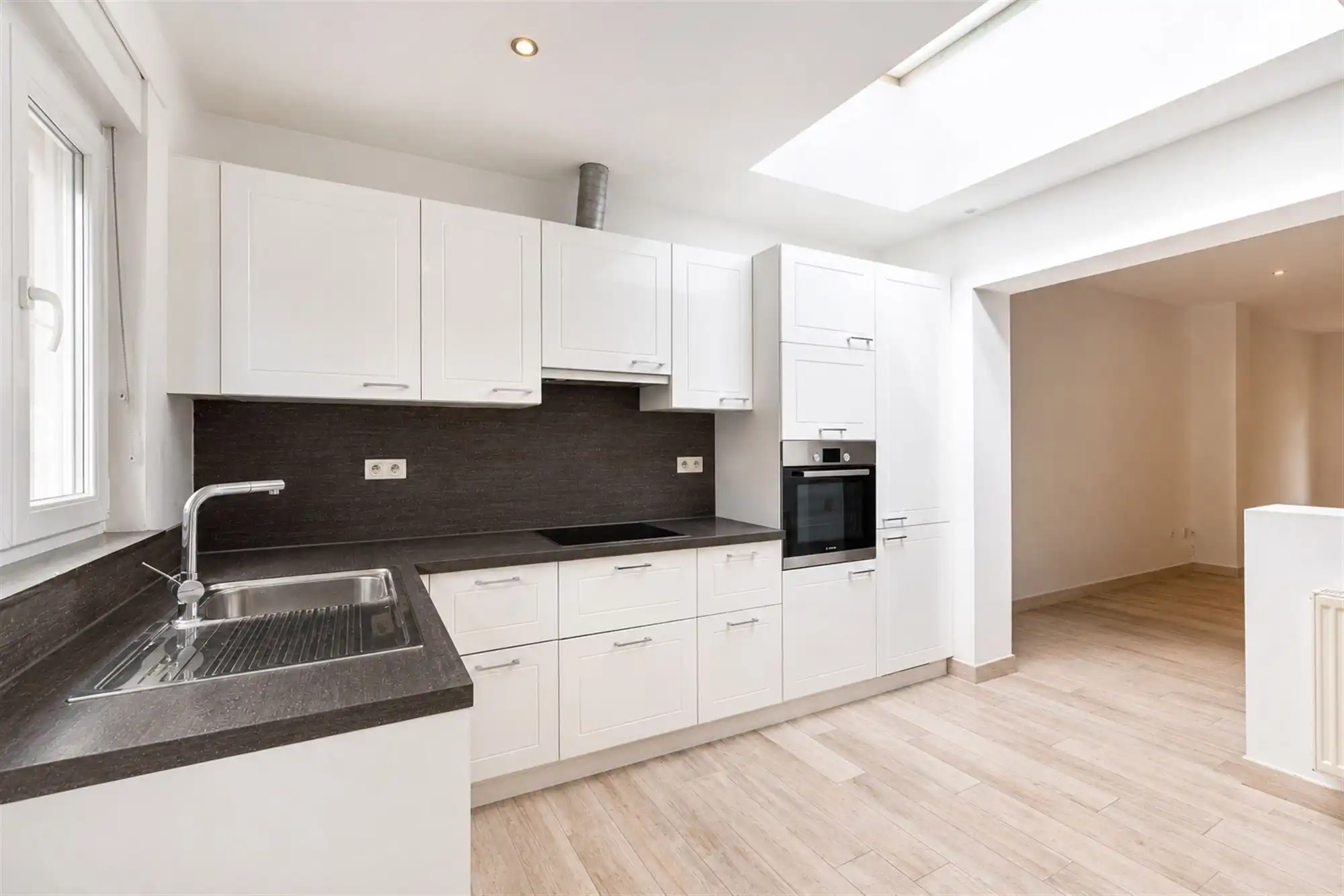 Instapklare woning met twee slaapkamers te Wilrijk foto 5