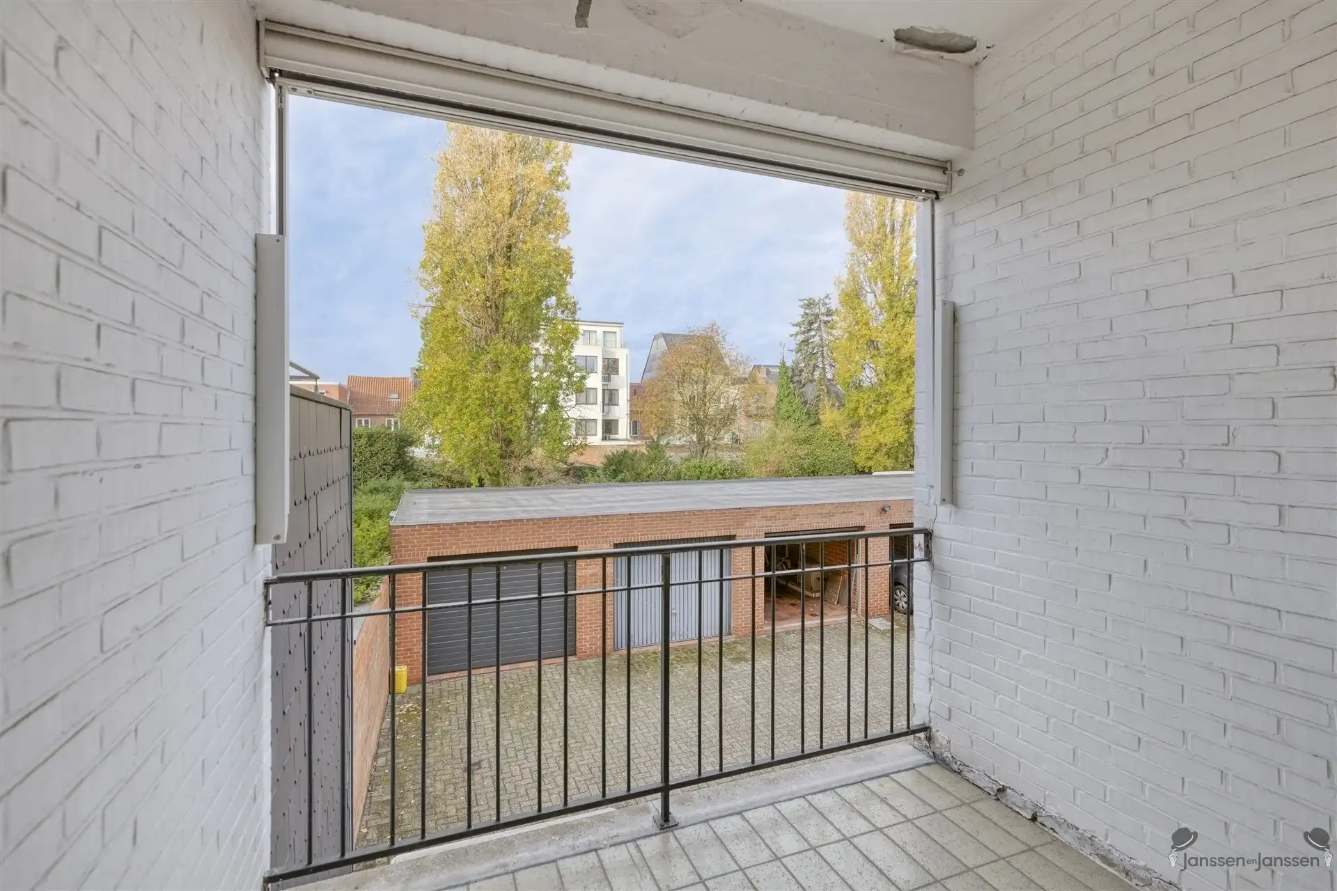 Lichtrijk 2-slaapkamerappartement met garagebox in het hart van Leopoldsburg! foto 15