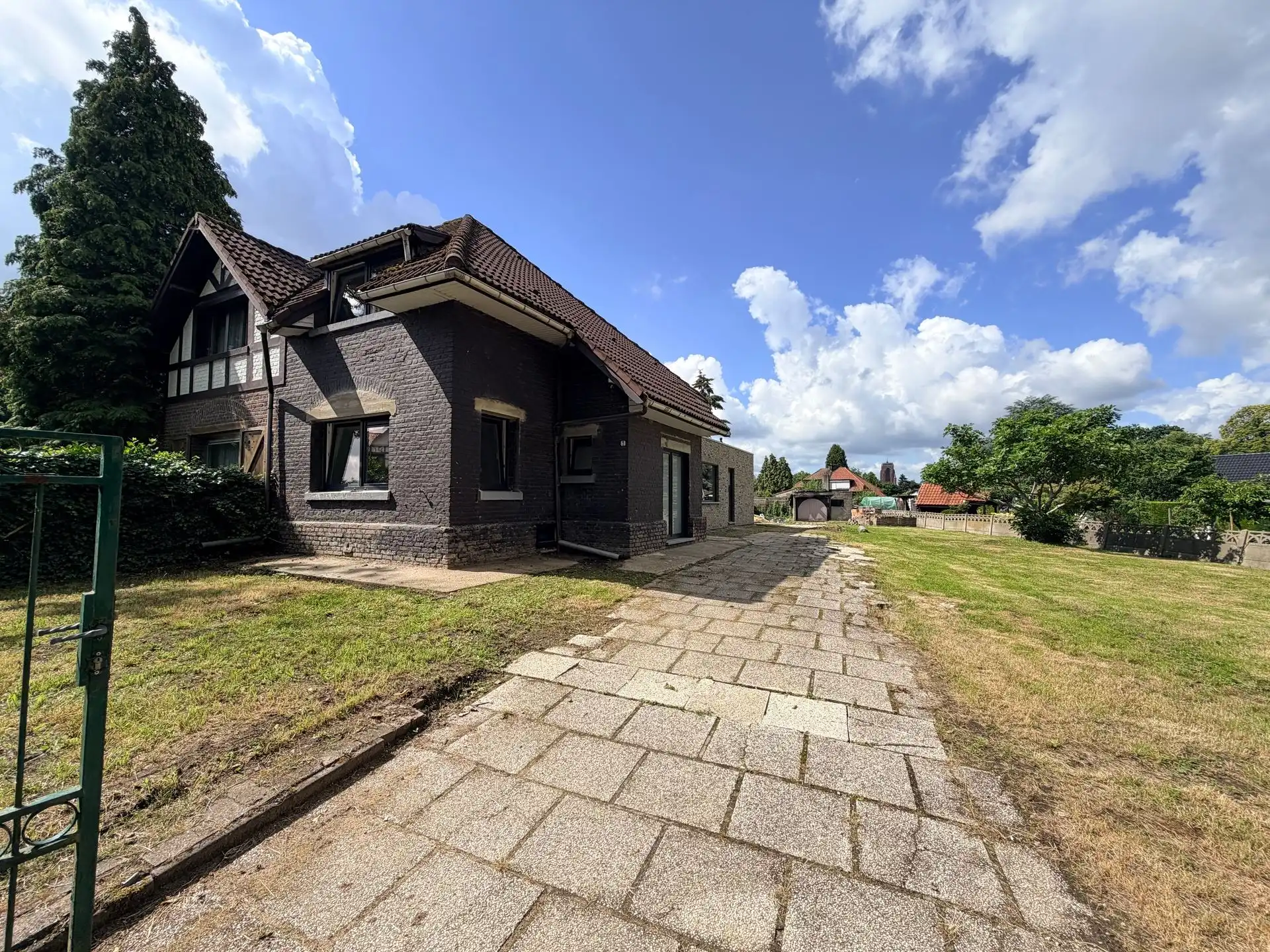 Huis foto {{pictureIndex}}