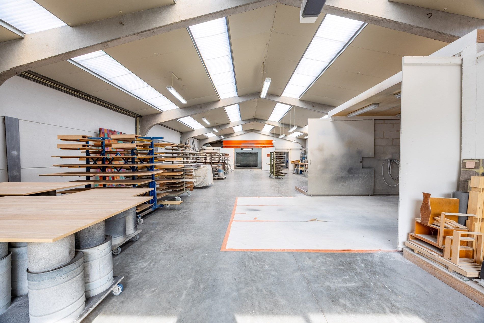 UNIEKE VILLA MET MAGAZIJN VAN 550 M² foto 2
