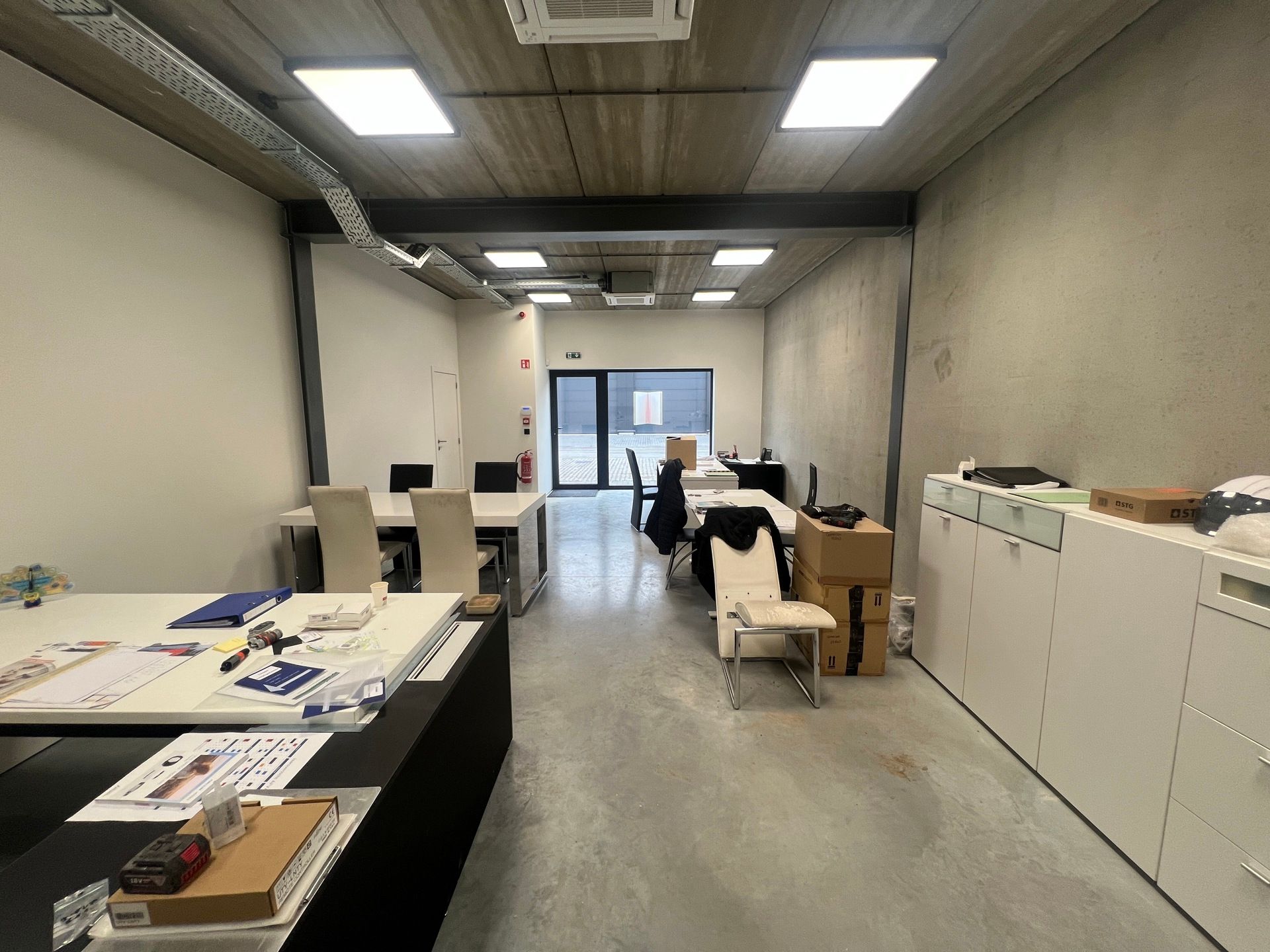 Nieuwbouw kmo-unit (220m²) met buitenterrein foto 12