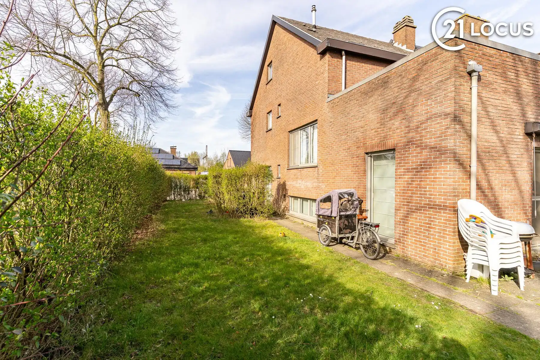 Ruime woning in rustige buurt te Zwijndrecht - 4 slaapkamers foto 17