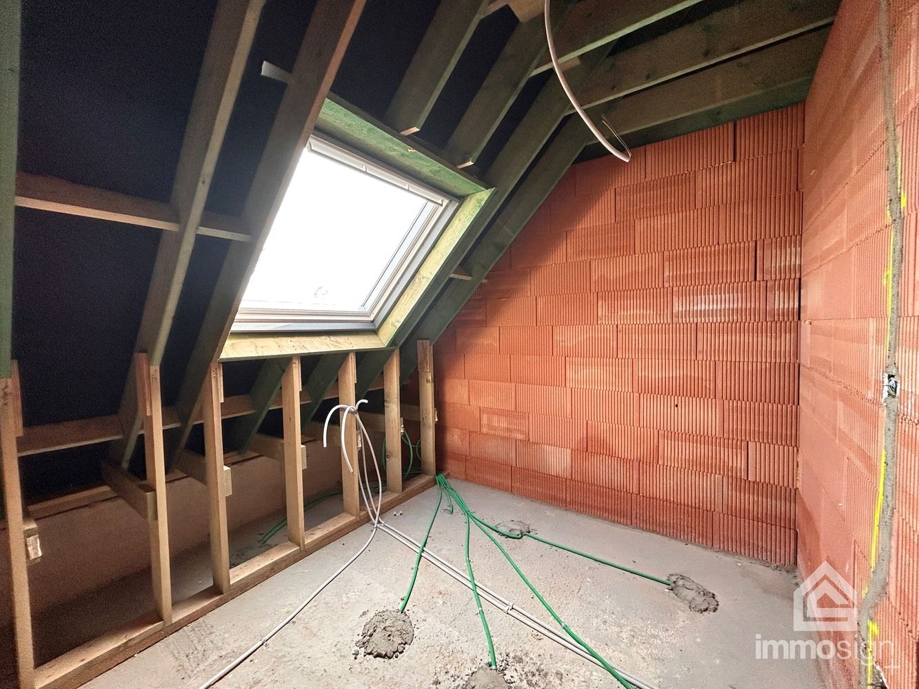 Afgewerkte nieuwbouwwoning in het centrum van Hamont! foto 17