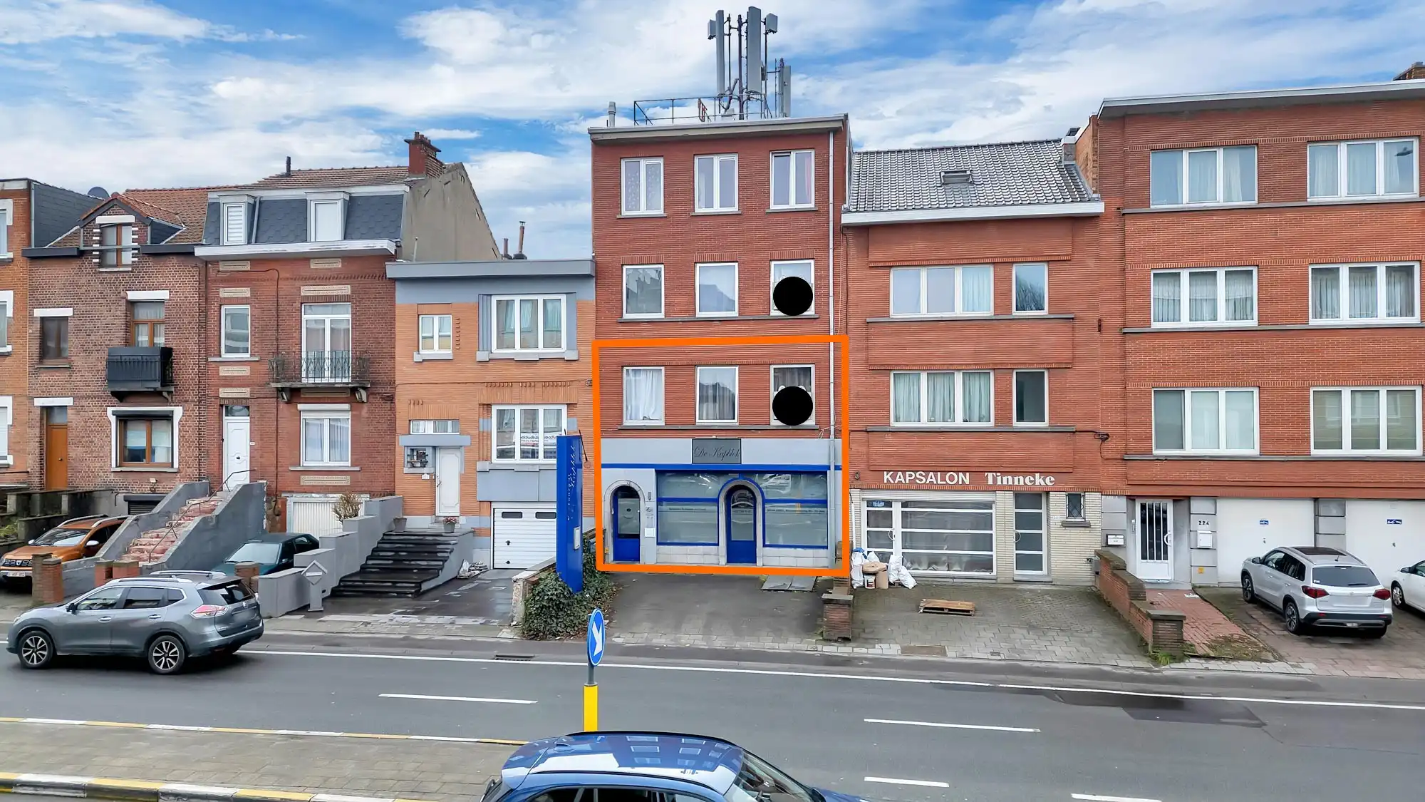 Handelgelijkvloers met app op gunstige locatie te koop foto {{pictureIndex}}