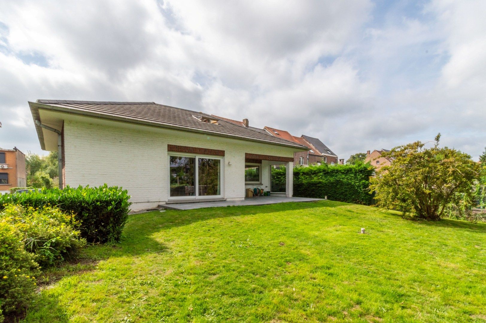 ZEER DEGELIJK GEBOUWDE VILLA OP 18A 91CA ! foto 10