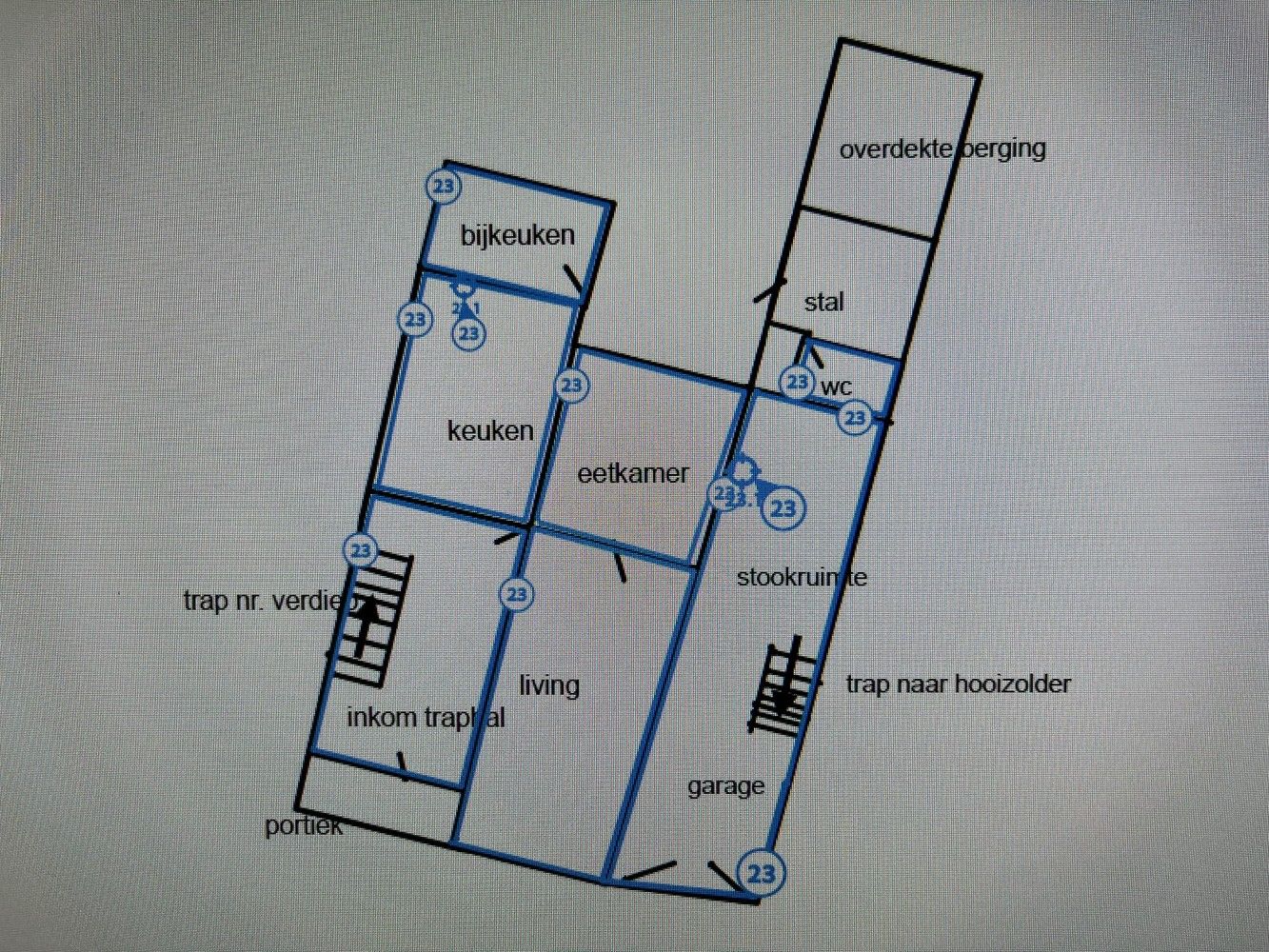 Karaktervolle woning met tuin en prachtig uitzicht in Leut (Maasmechelen) foto 12