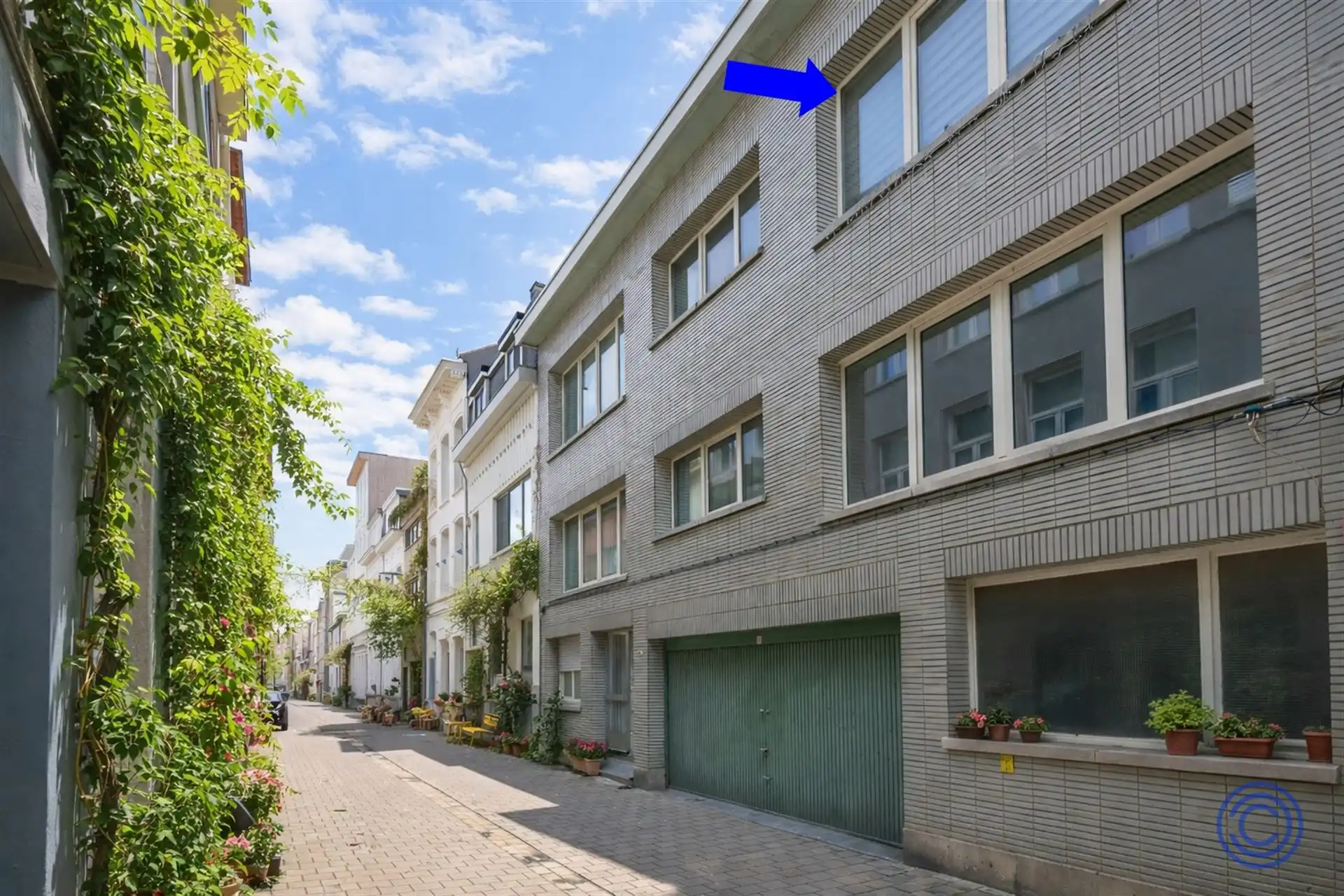 Ruim 3-slpk appartement met 4% huurrendement! foto {{pictureIndex}}