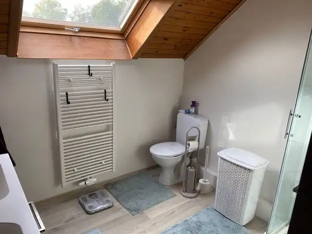 Uiterst gunstig gelegen kantoor met woonst. foto 58