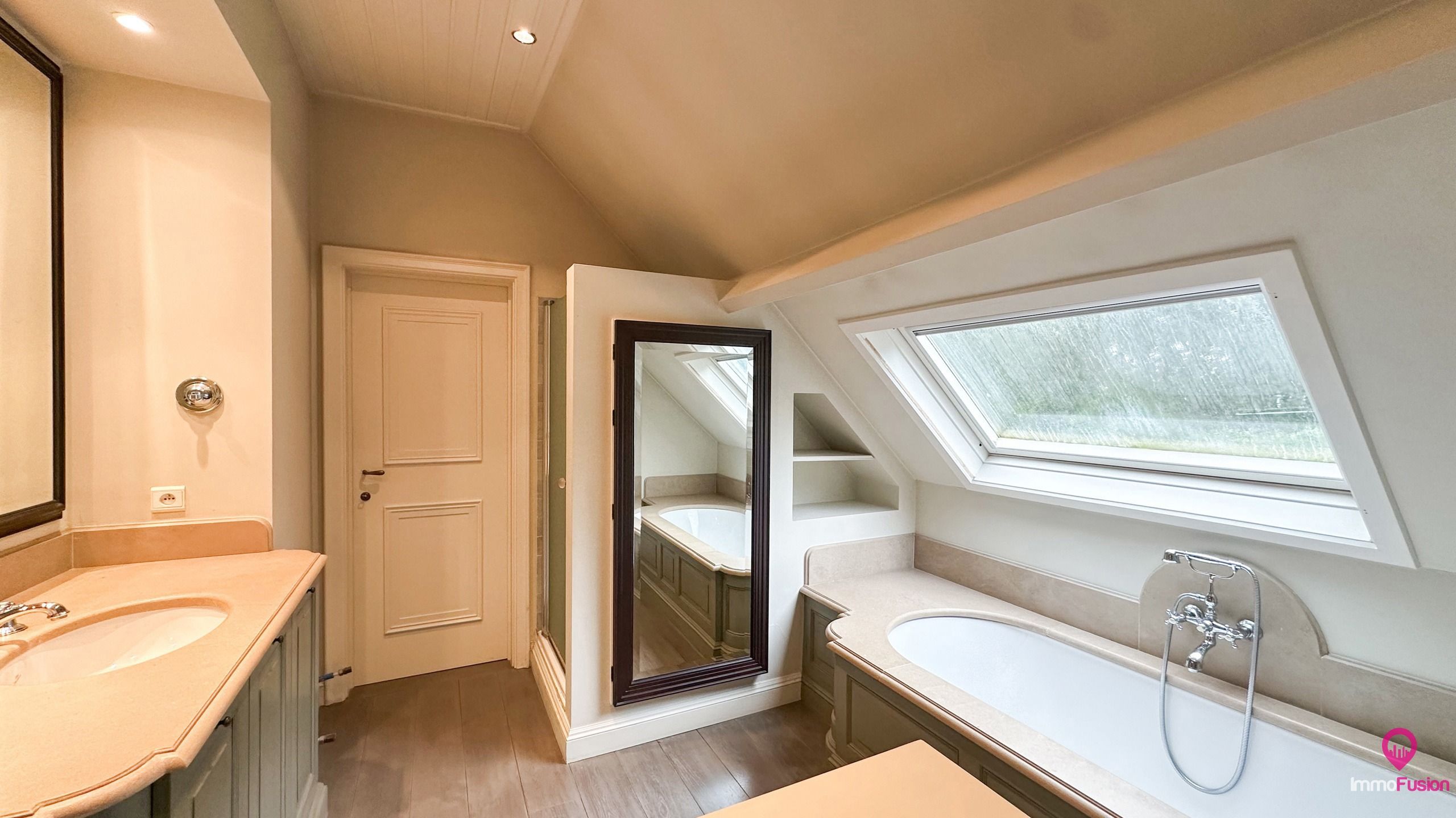 Uitzonderlijk gelegen villa met 5 slpks + zwembad op 1,97ha! foto 35