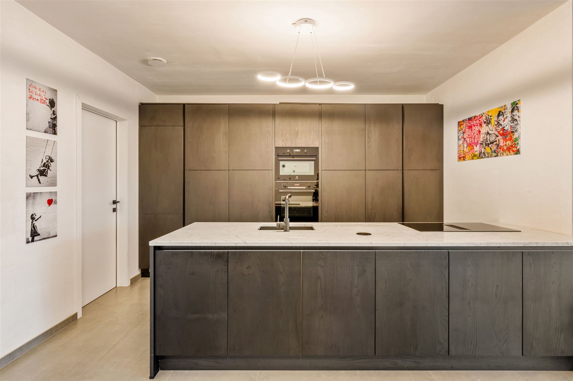 PERFECT ONDERHOUDEN GELIJKVLOERS APPARTEMENT MET 3 SLAAPKAMERS EN PRIVATE TUIN VAN 8A90CA TE KORSPEL foto 9