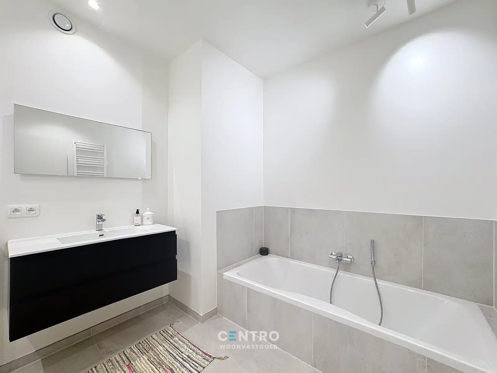 KWALITATIEF afgewerkt appartement in residentie 'de Blanke Berg'! foto 15