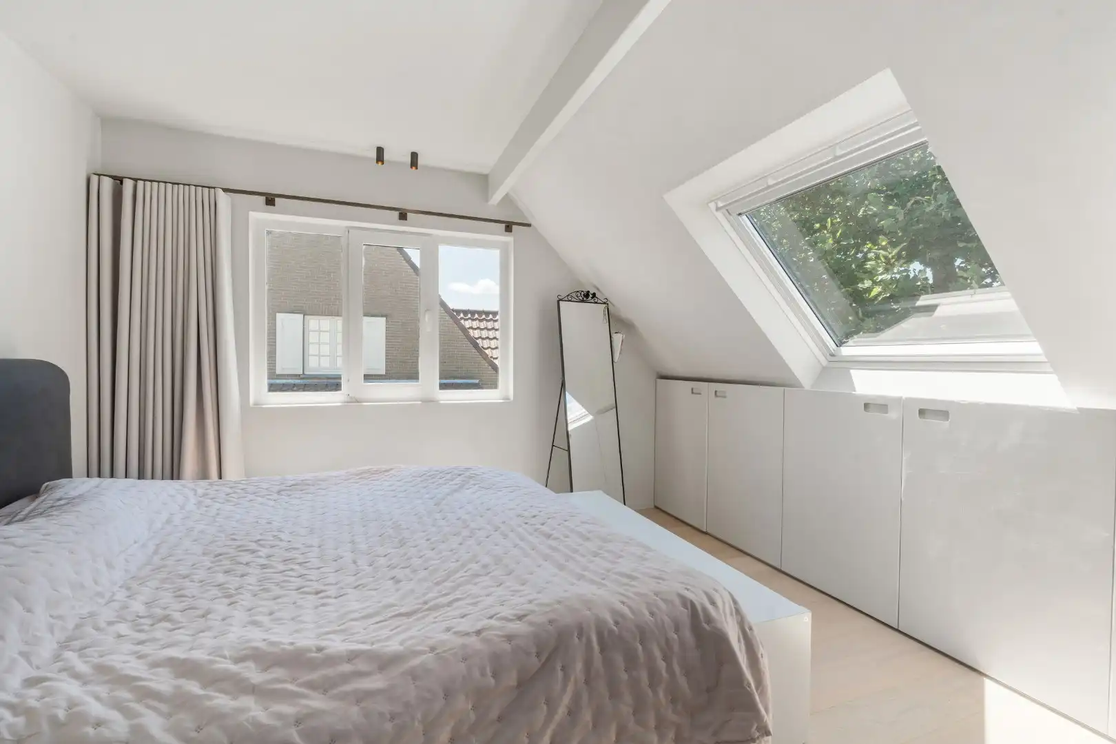 Exclusief gerenoveerde villa in een rustige doodlopende straat nabij het centrum van Knokke foto 15