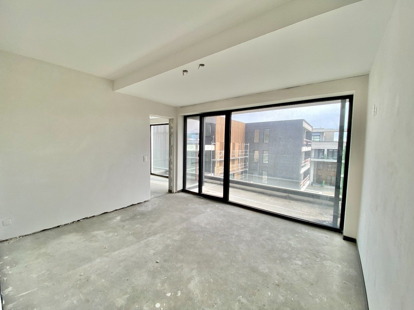 LUXE HOEKAPPARTEMENT  (120M²) MET 3 SLPKS, 2 BADKAMERS EN GROOT TERRAS (67M²) foto 13