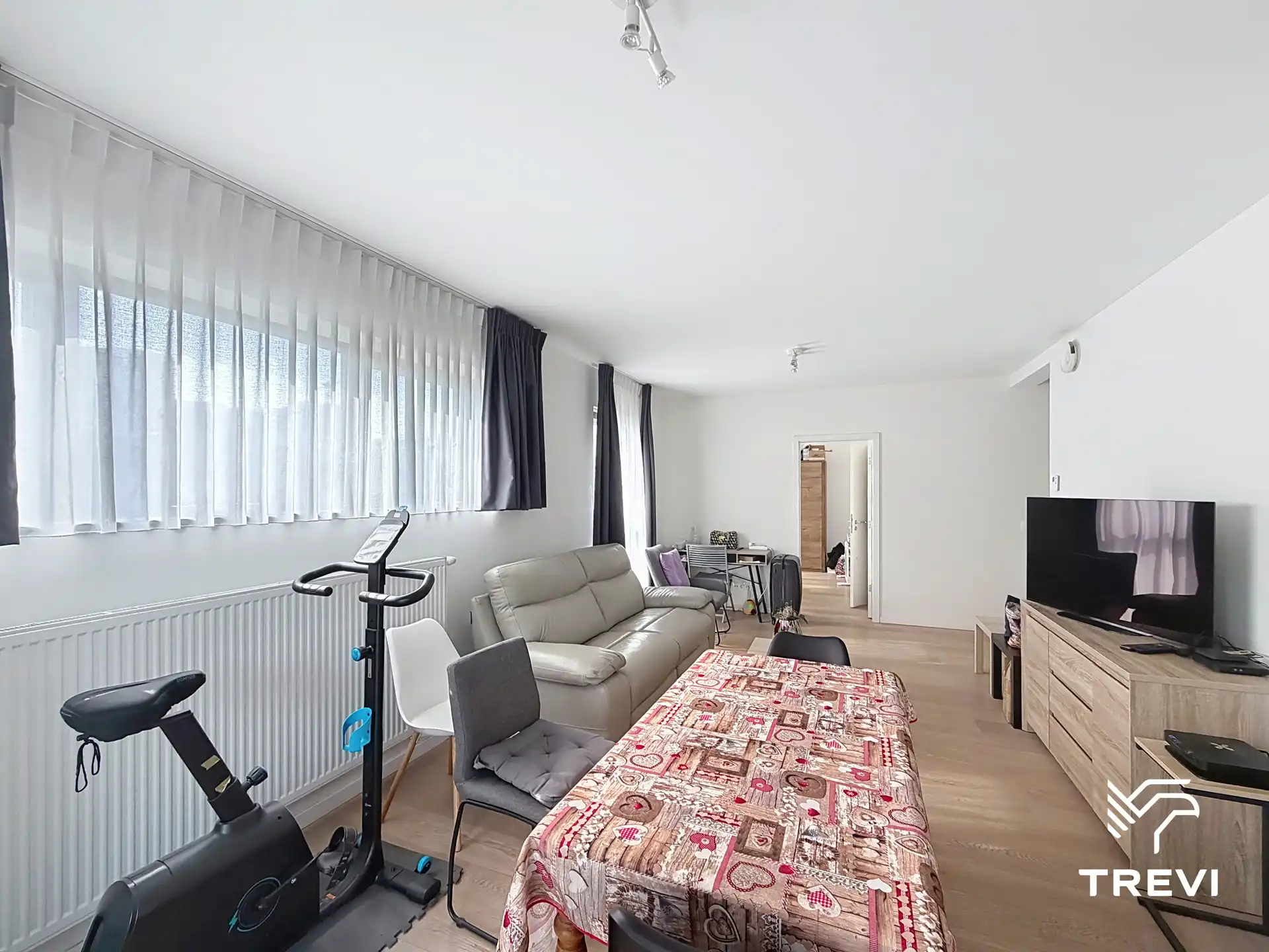 Appartement met 2 slaapkamers in de Europese wijk foto 4