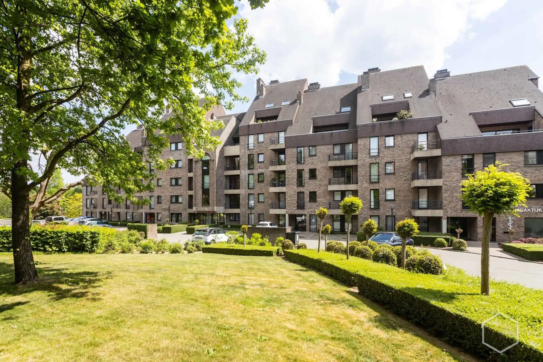 Appartement te huur foto {{pictureIndex}}