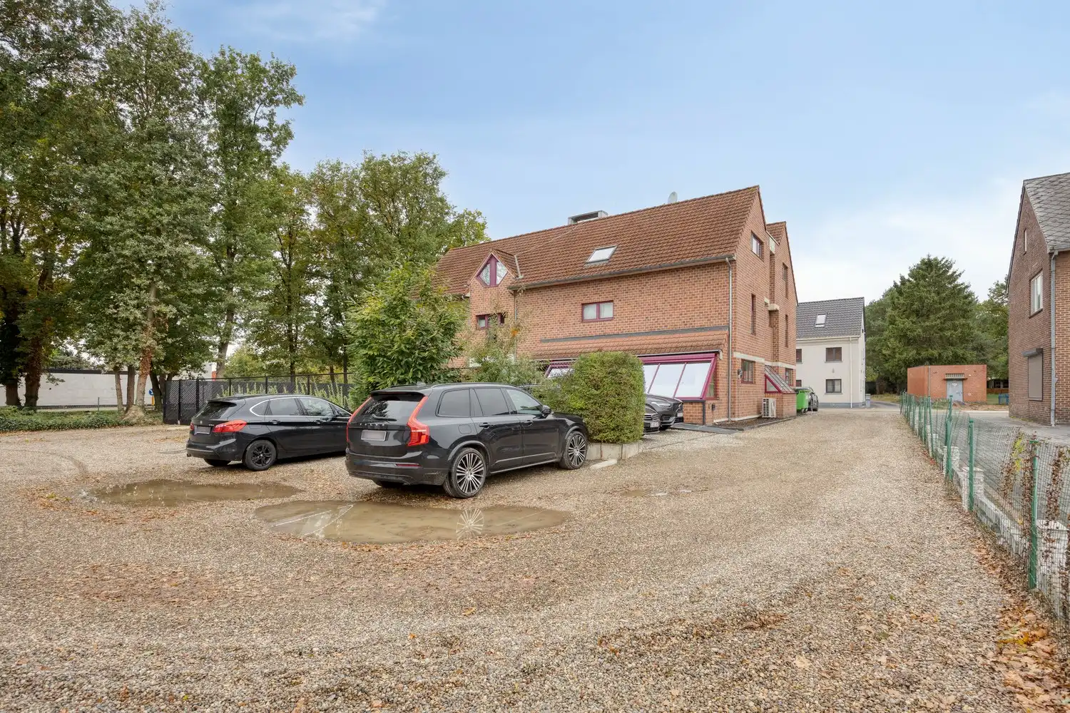 Instapklaar appartement met twee slaapkamers in Maasmechelen foto 23