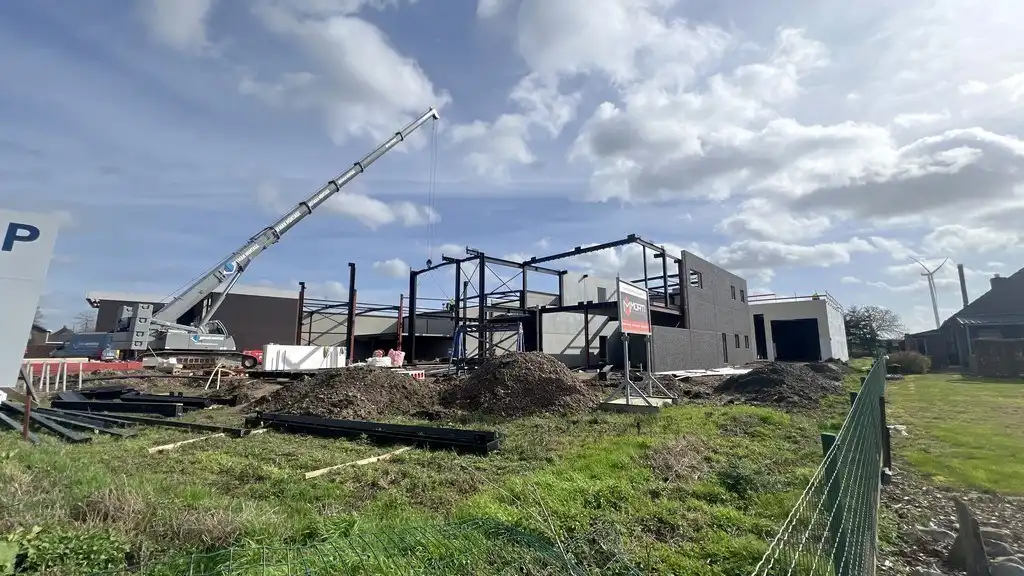 Nieuwbouw KMO-unit te koop in Bizzpark Doornzele foto 7