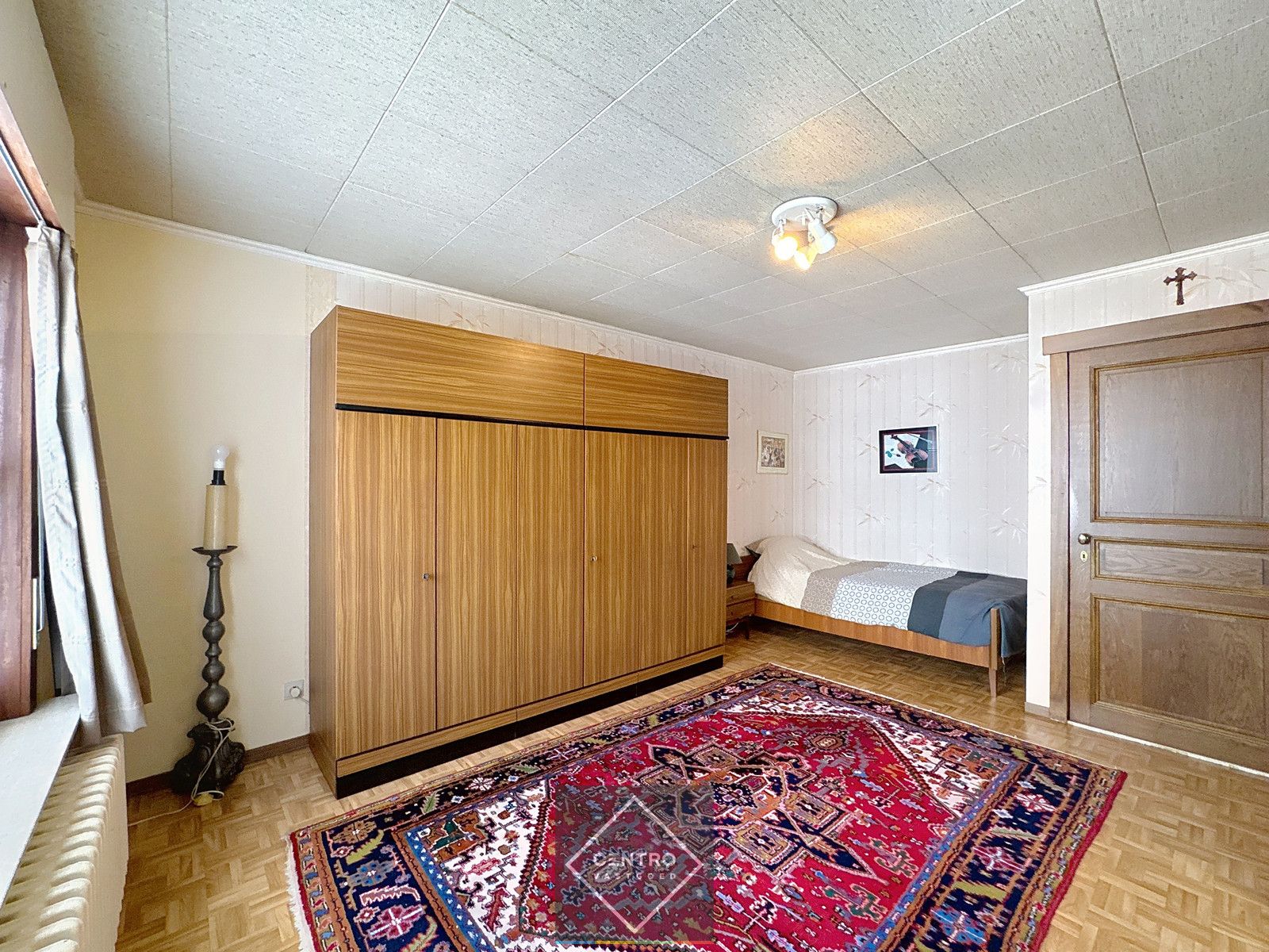 PERFECT ONDERHOUDEN woning met 3  à 4 slpks en 2 garages! foto 19