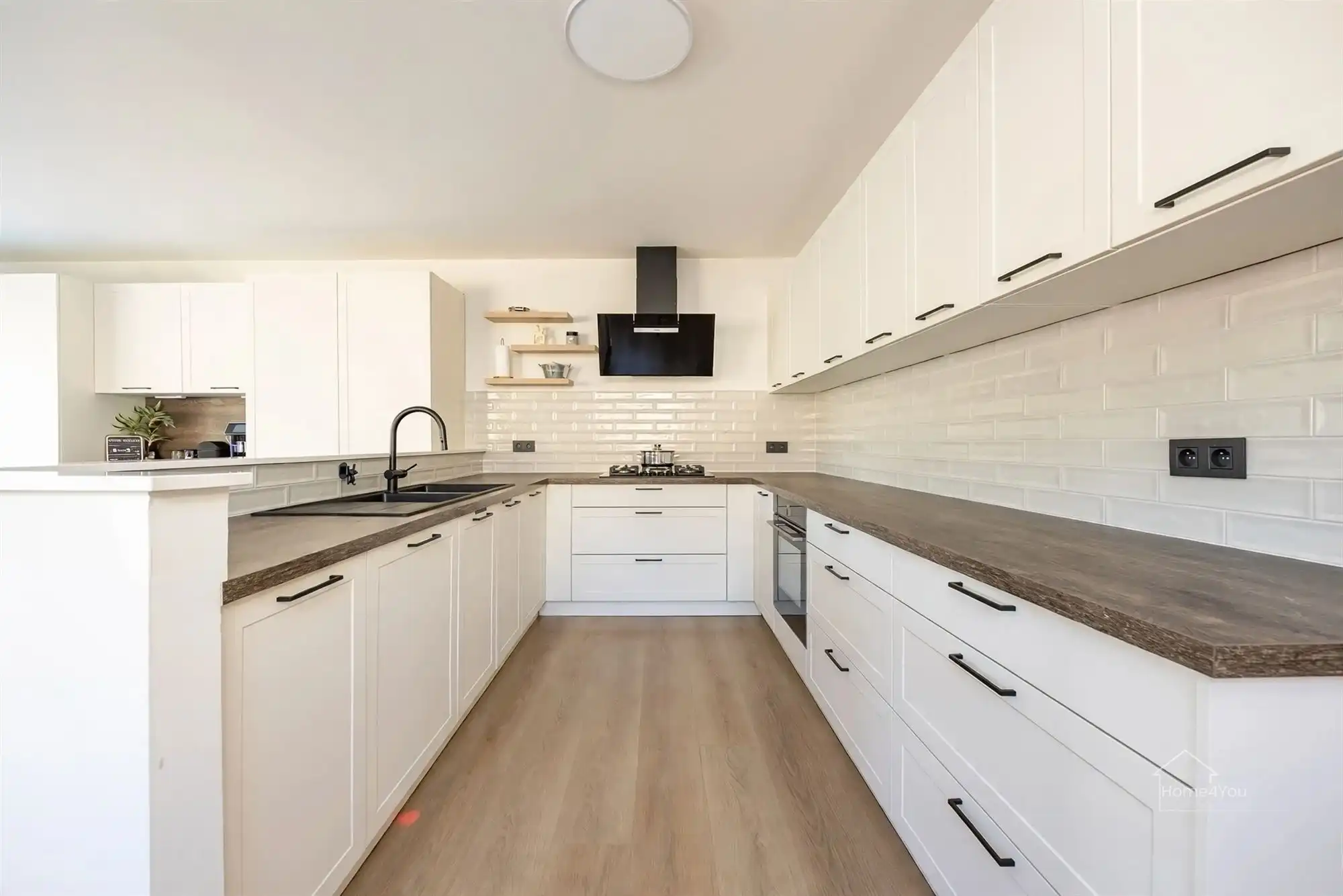 Prachtige woning met 4 slpk en een showroom in Bornem! foto 6