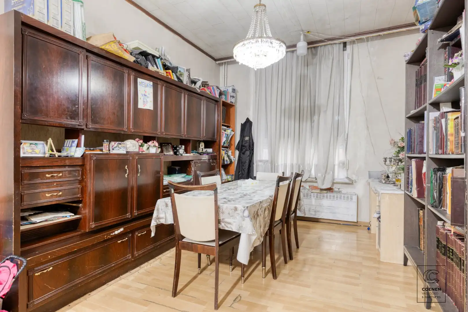 Te renoveren herenwoning met een bewoonbare oppervlakte van 248m² op een TOPlocatie in hartje Zurenborg! foto 6