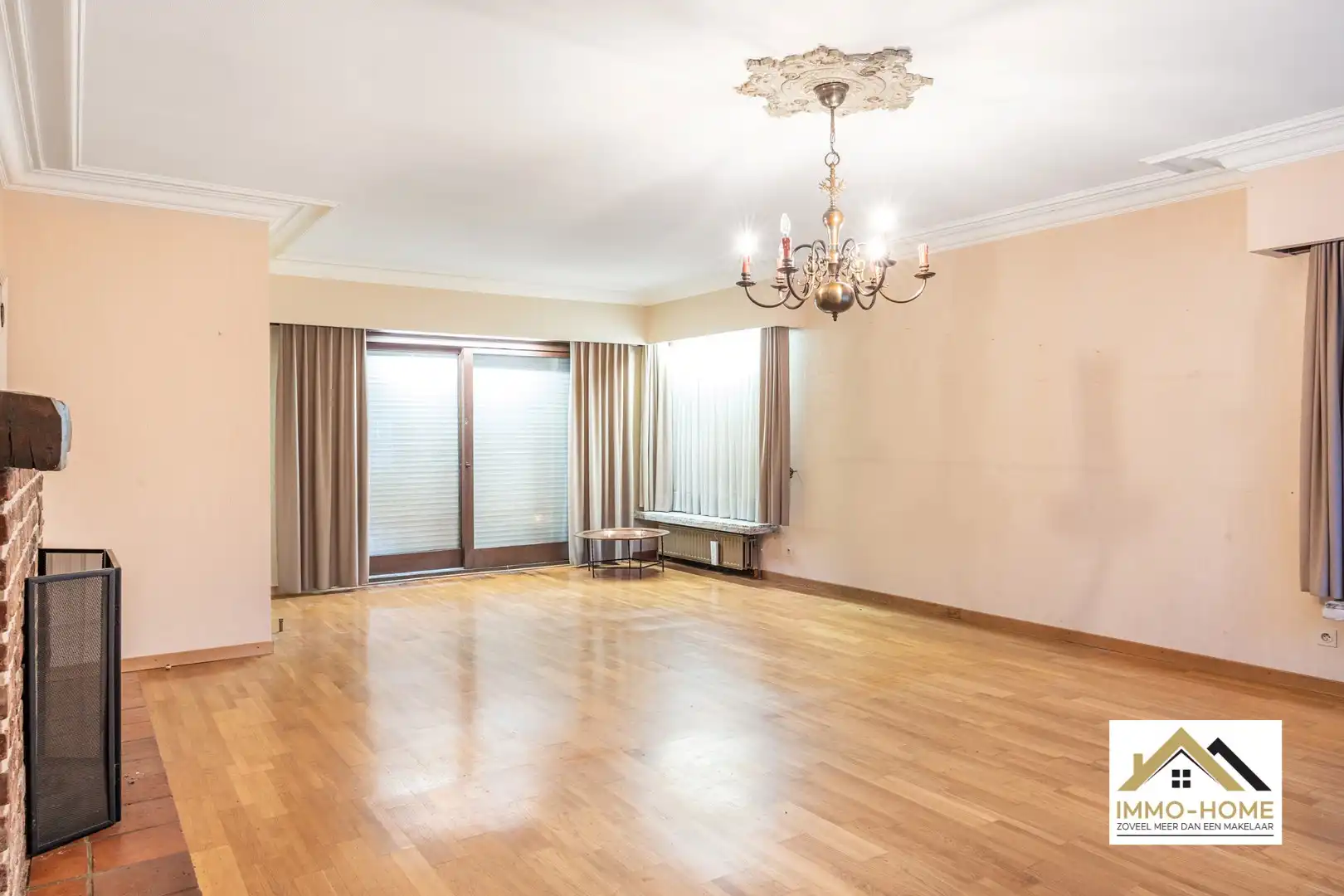 Vrijstaande woning op een ruime grond op topligging te Beervelde!  foto 6