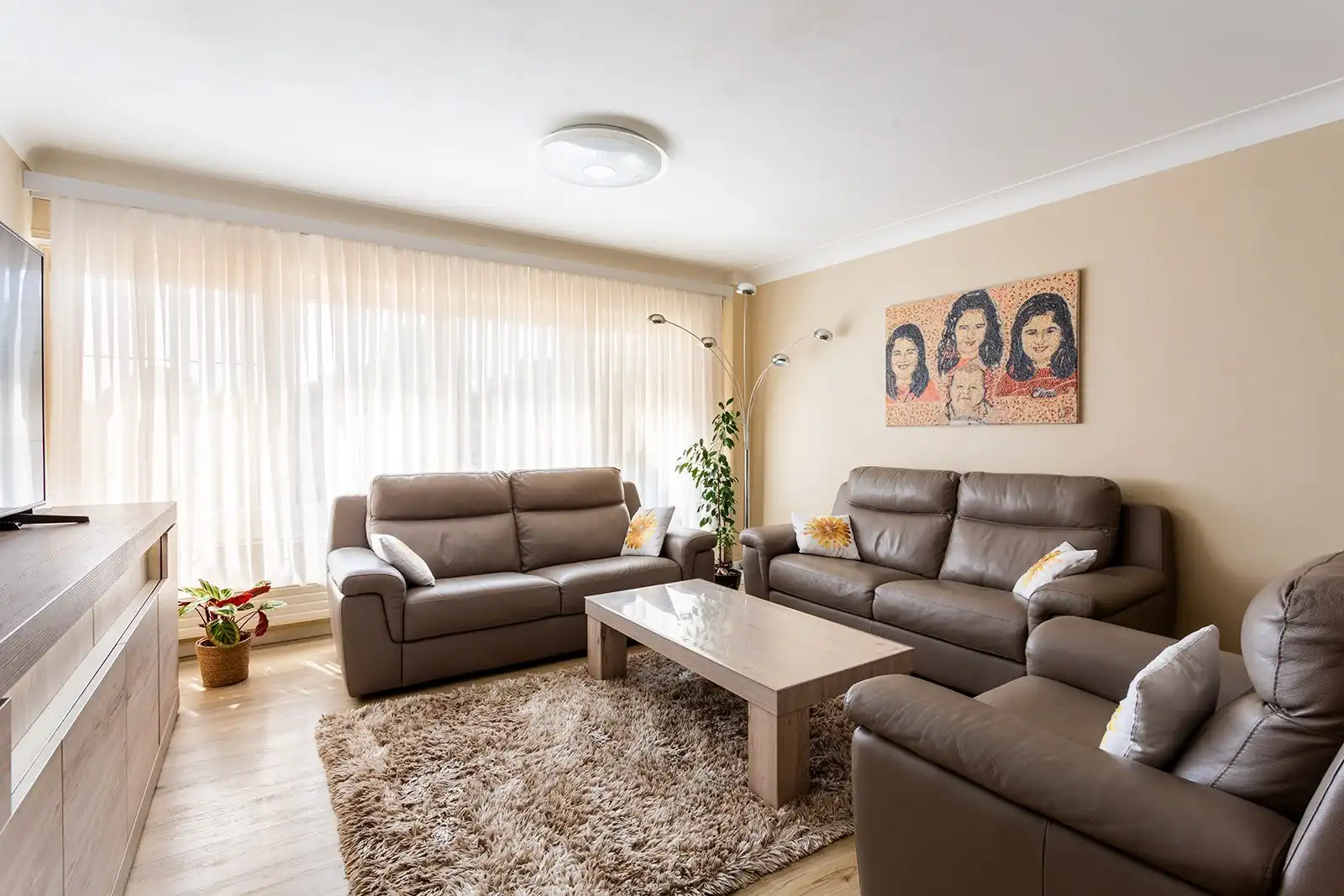 Ruim 3-slaapkamerappartement nabij Rivierenhof foto 2