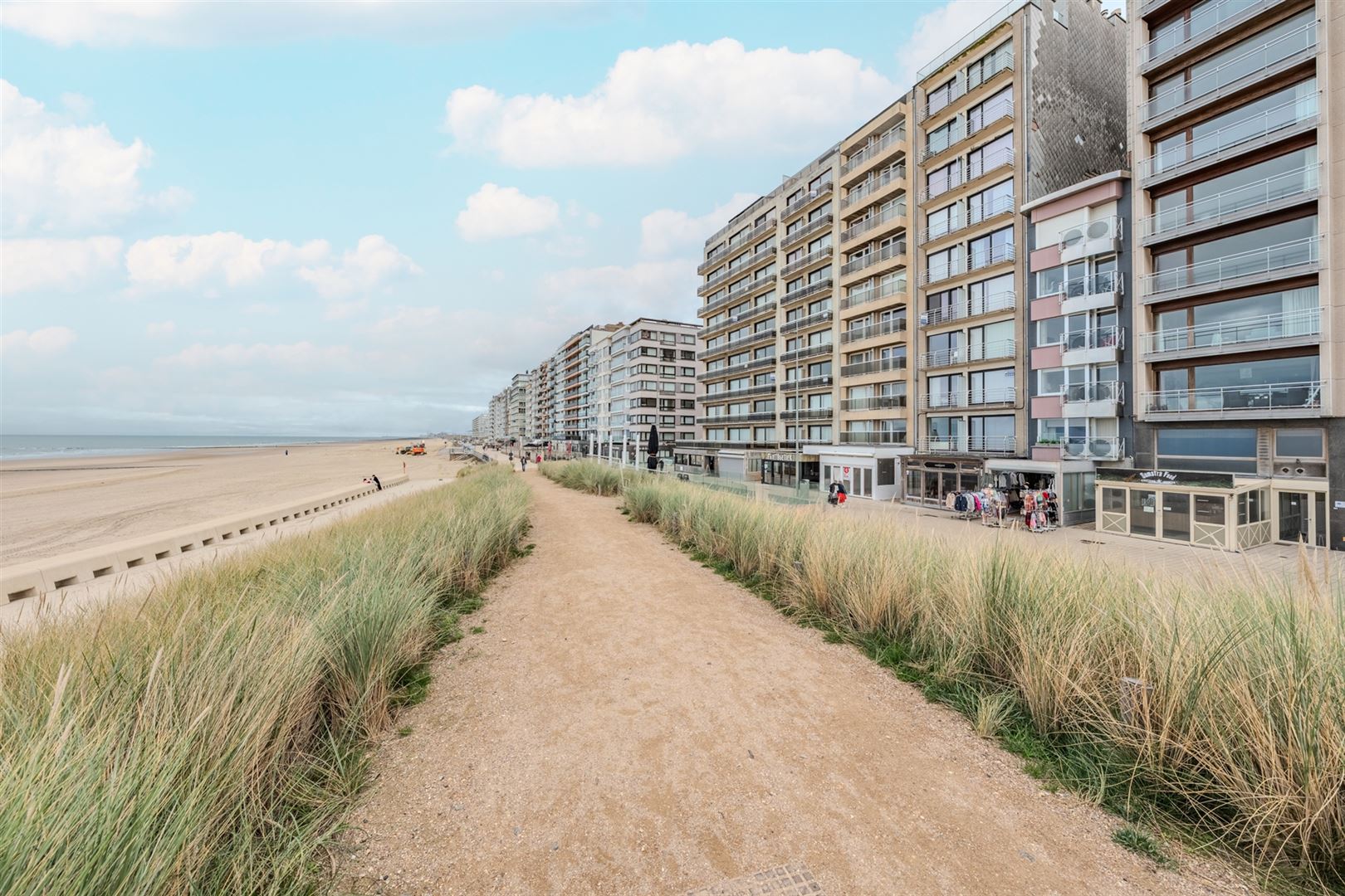 appartement met frontaal zeezicht foto 2