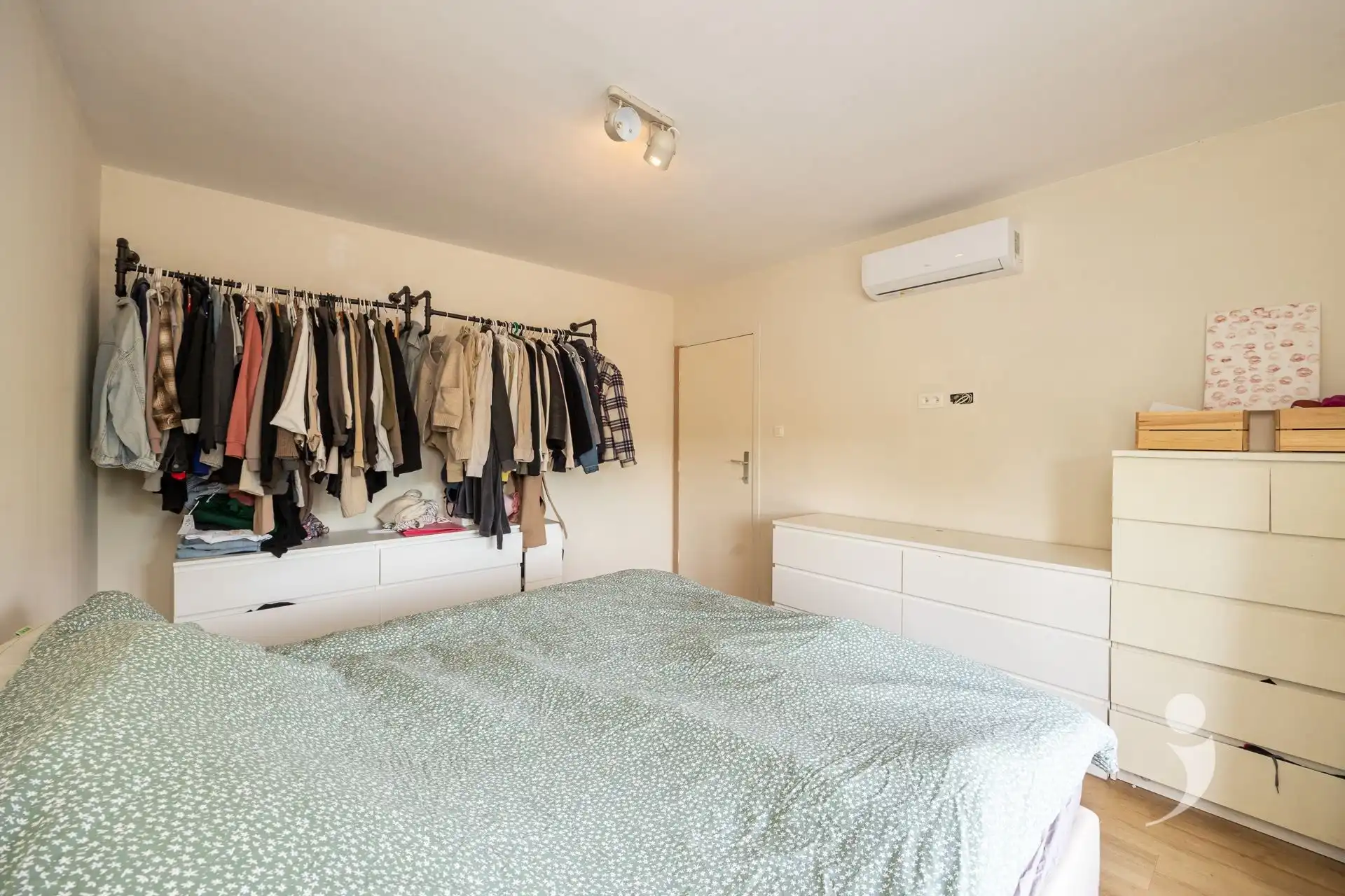Karaktervolle gerenoveerde woning in Gelrode foto 17