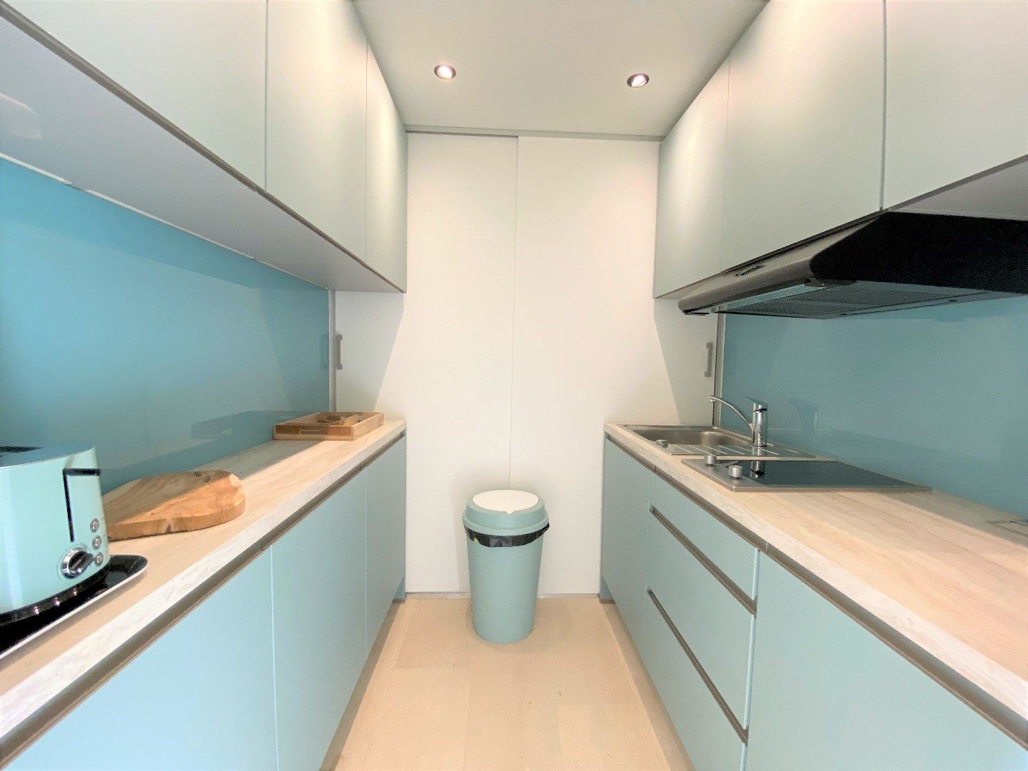 Gemeubeld gelijkvloers appartement op de Zeedijk foto 5