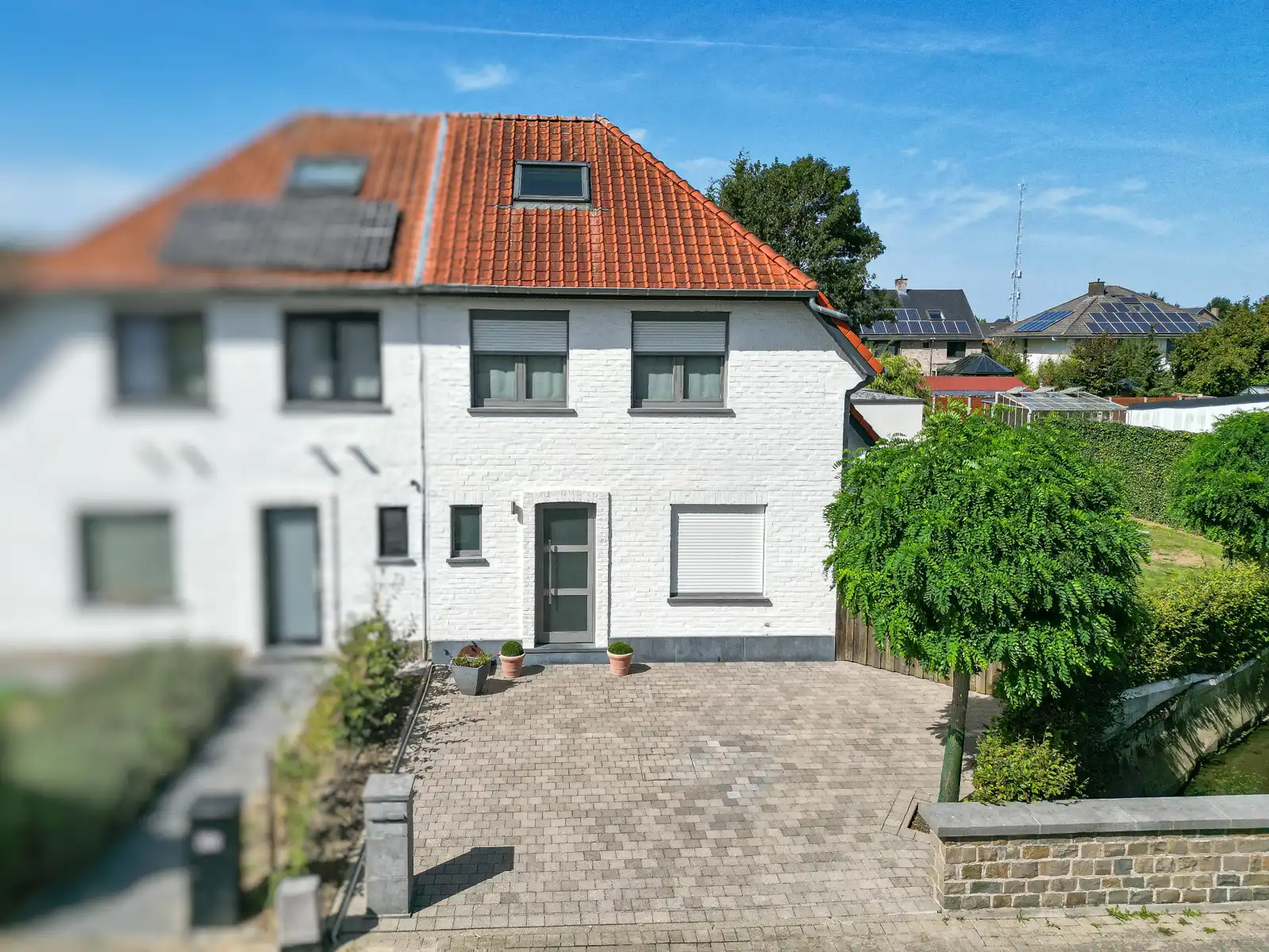 Knap gerenoveerde HOB- woning op toplocatie te Londerzeel. foto {{pictureIndex}}