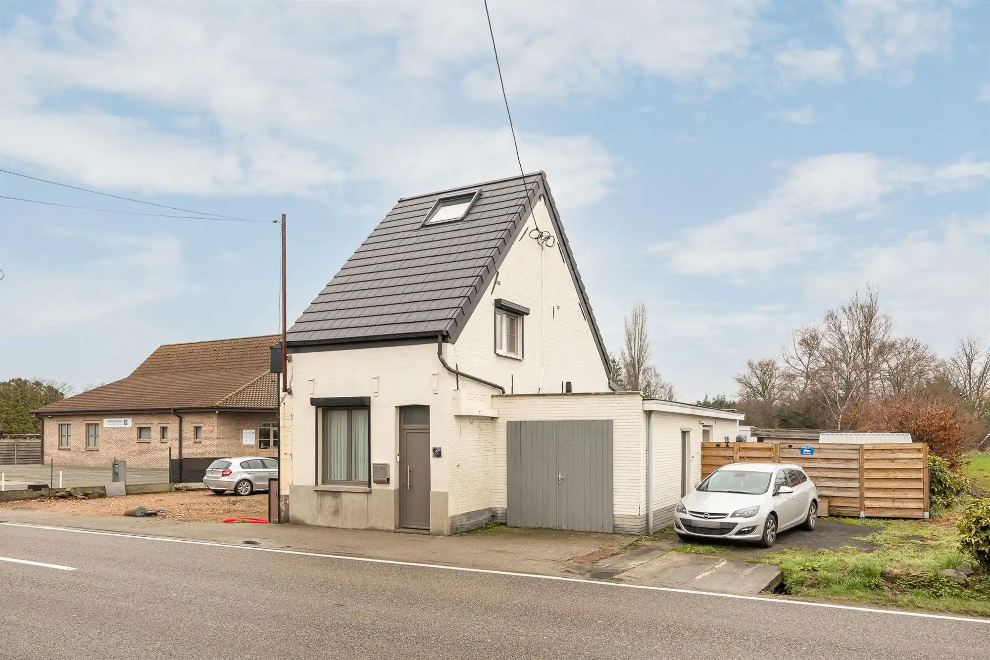 Instapklare gezinswoning met 2 à 3 slaapkamers en grote tuin  foto 6