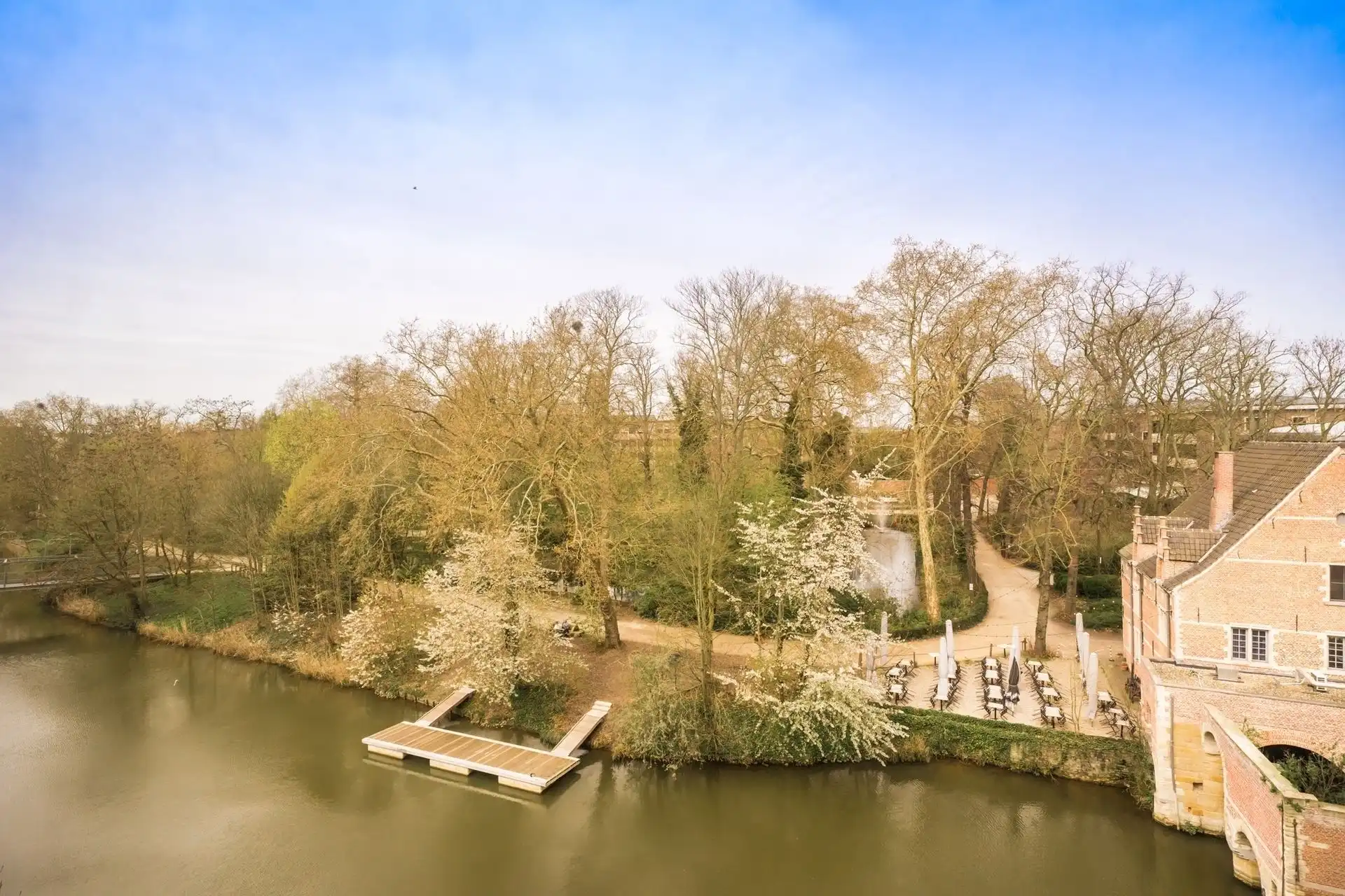 1-slaapkamerappartement met zicht op de Kruidtuin in Mechelen foto 2