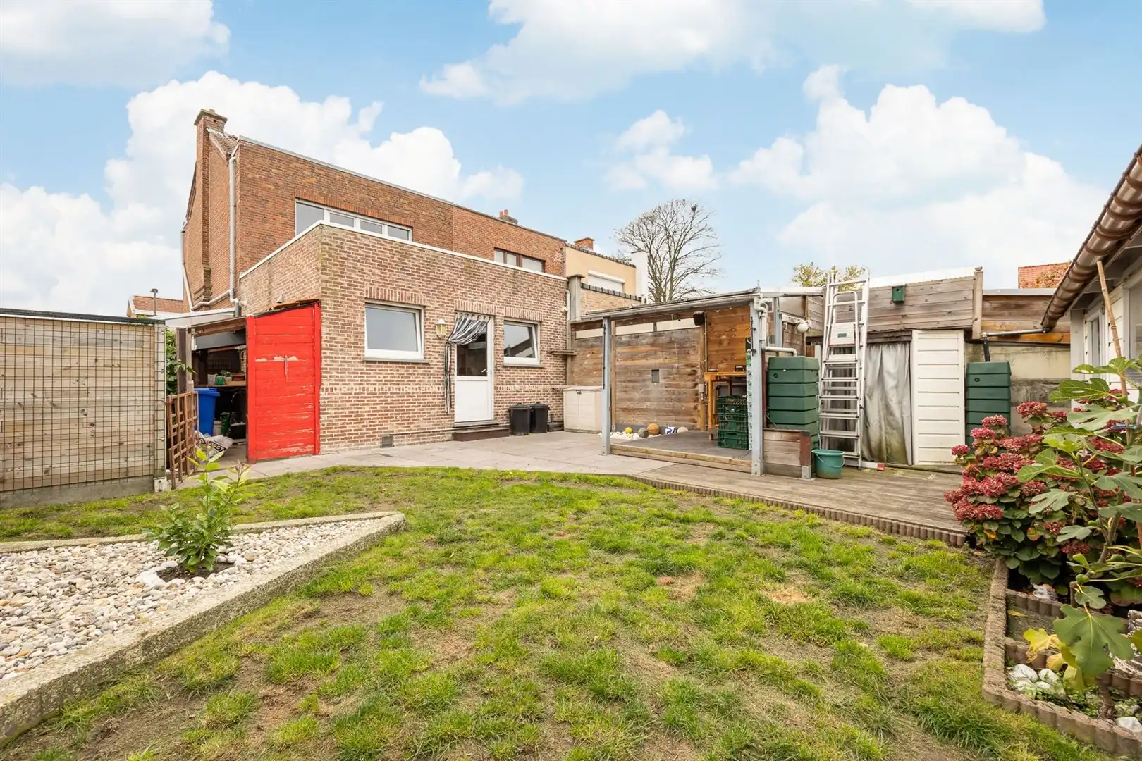 Halfopen woning met tuin en uitbreidingsmogelijkheid foto 16