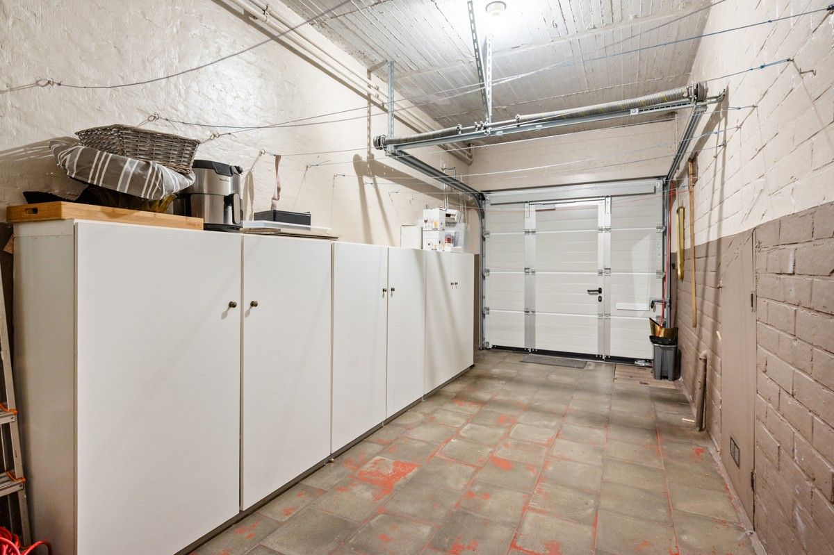 Op te frissen/te renoveren woning met potentieel op toplocatie in Schilde foto 13