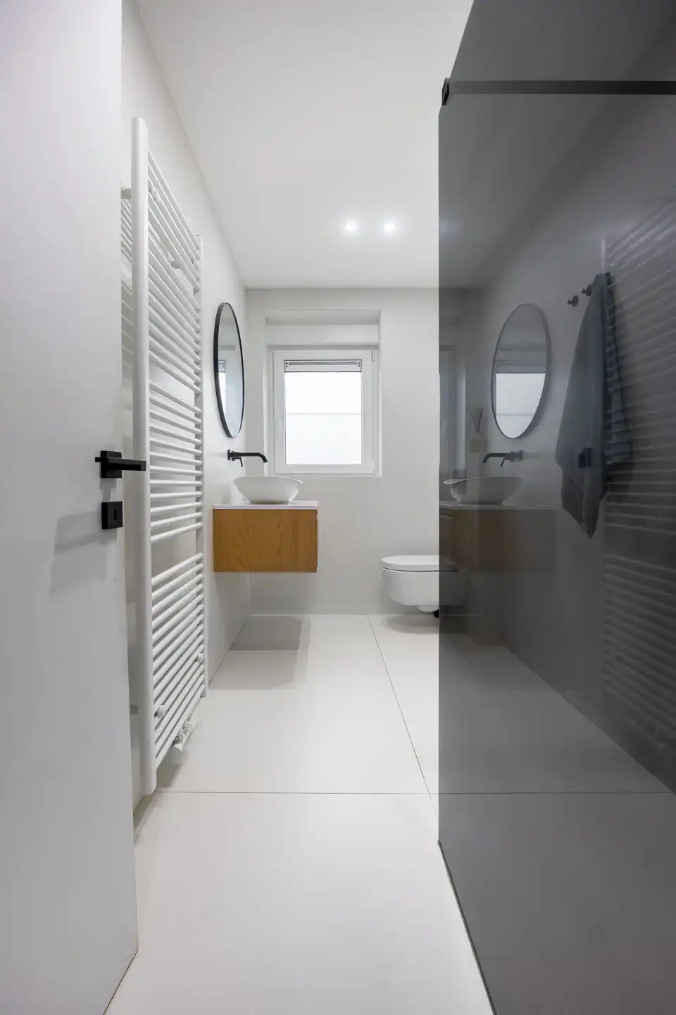 Volledig gerenoveerde woning in het hart van Wijnegem foto 15