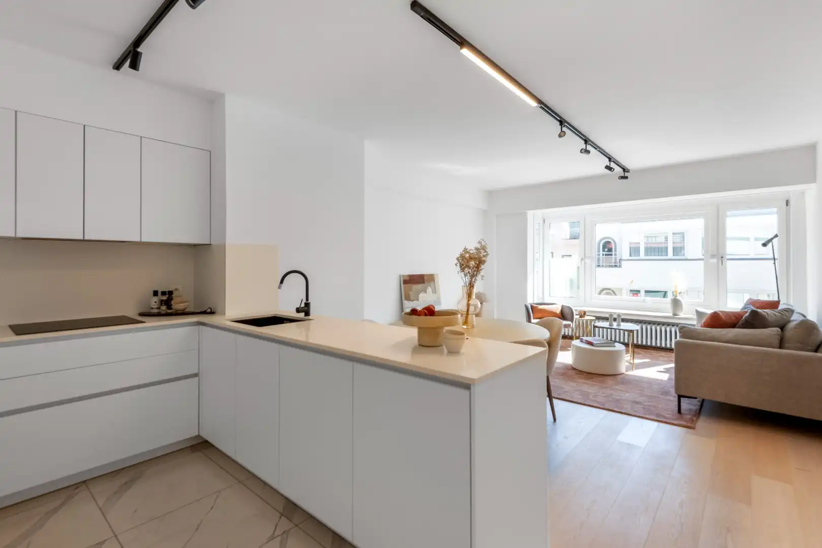 Gerenoveerd appartement met zuid-west oriëntatie gelegen vlakbij de Zeedijk en de Dumortierlaan foto 7