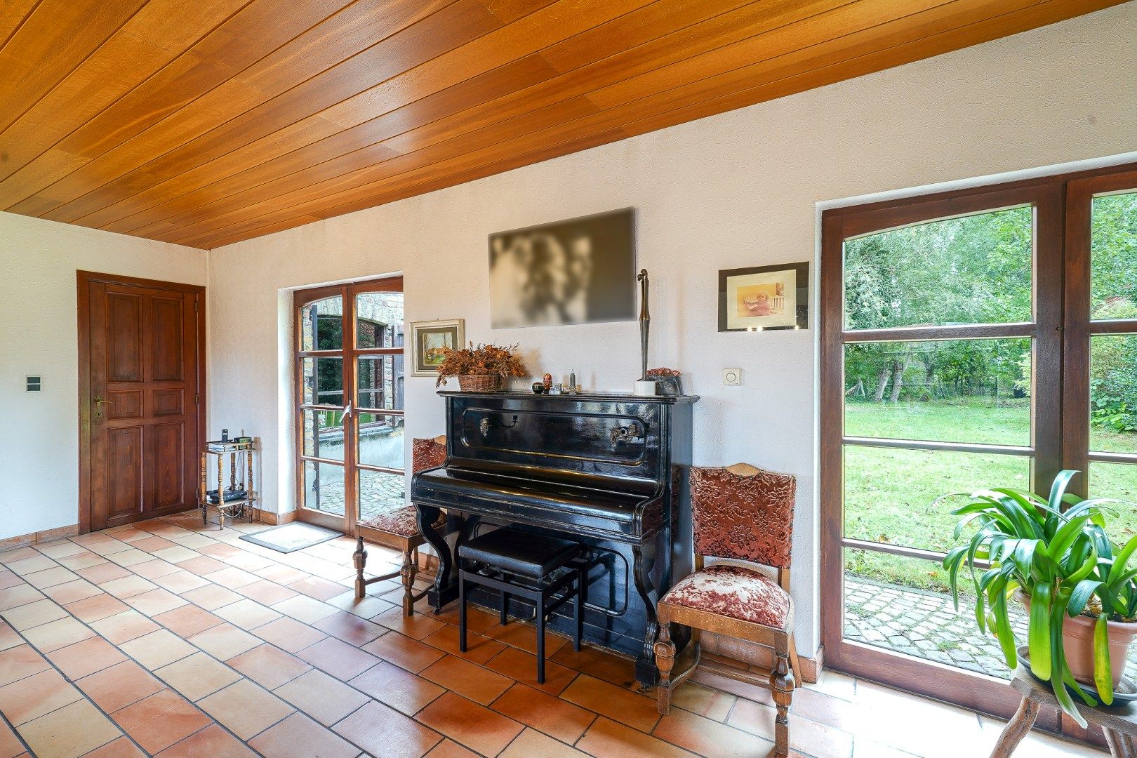Alleenstaande woning op 2.899 m² in prachtige groene omgeving foto 11