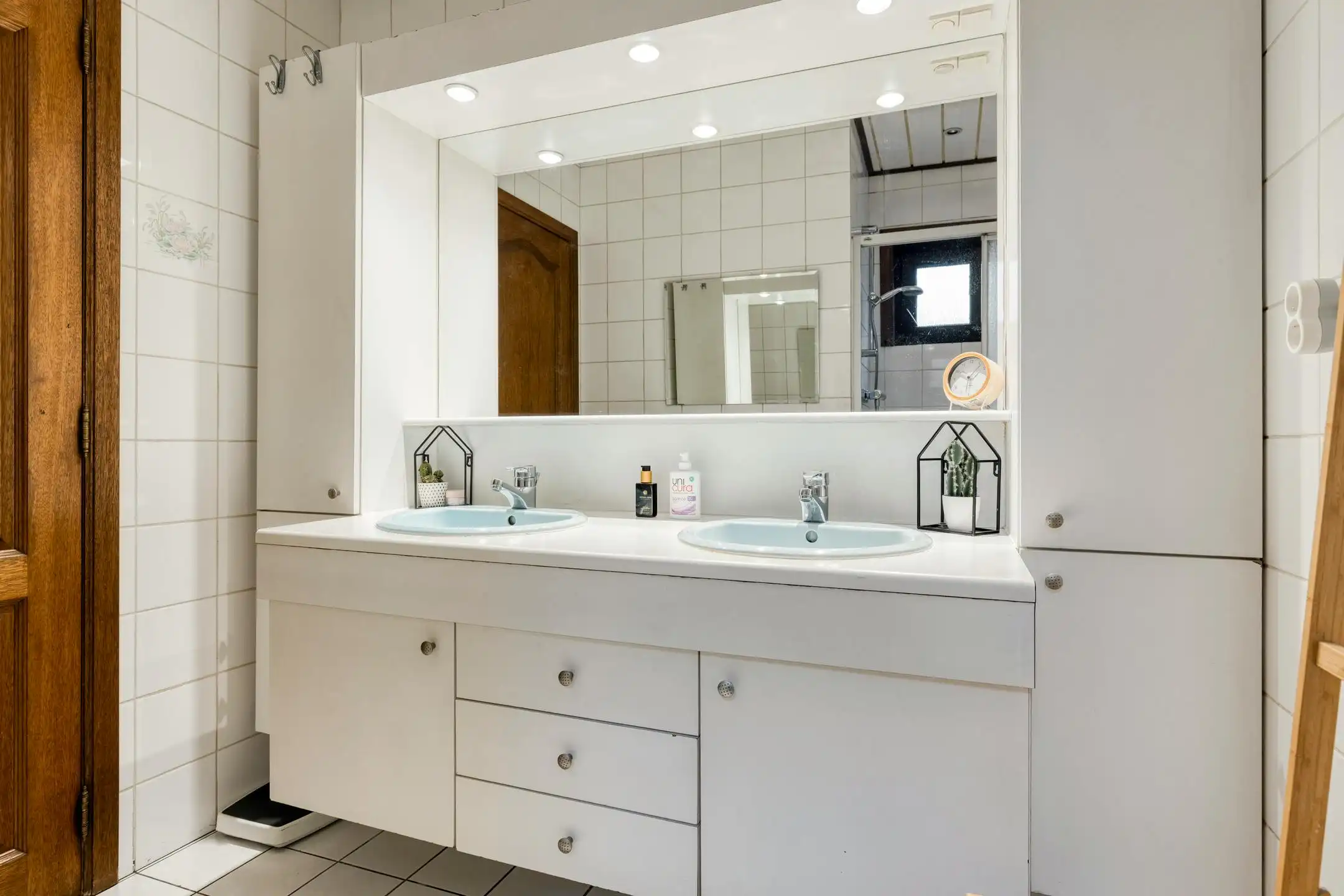 Bungalow met ruime garage te koop in Kemzeke foto 11