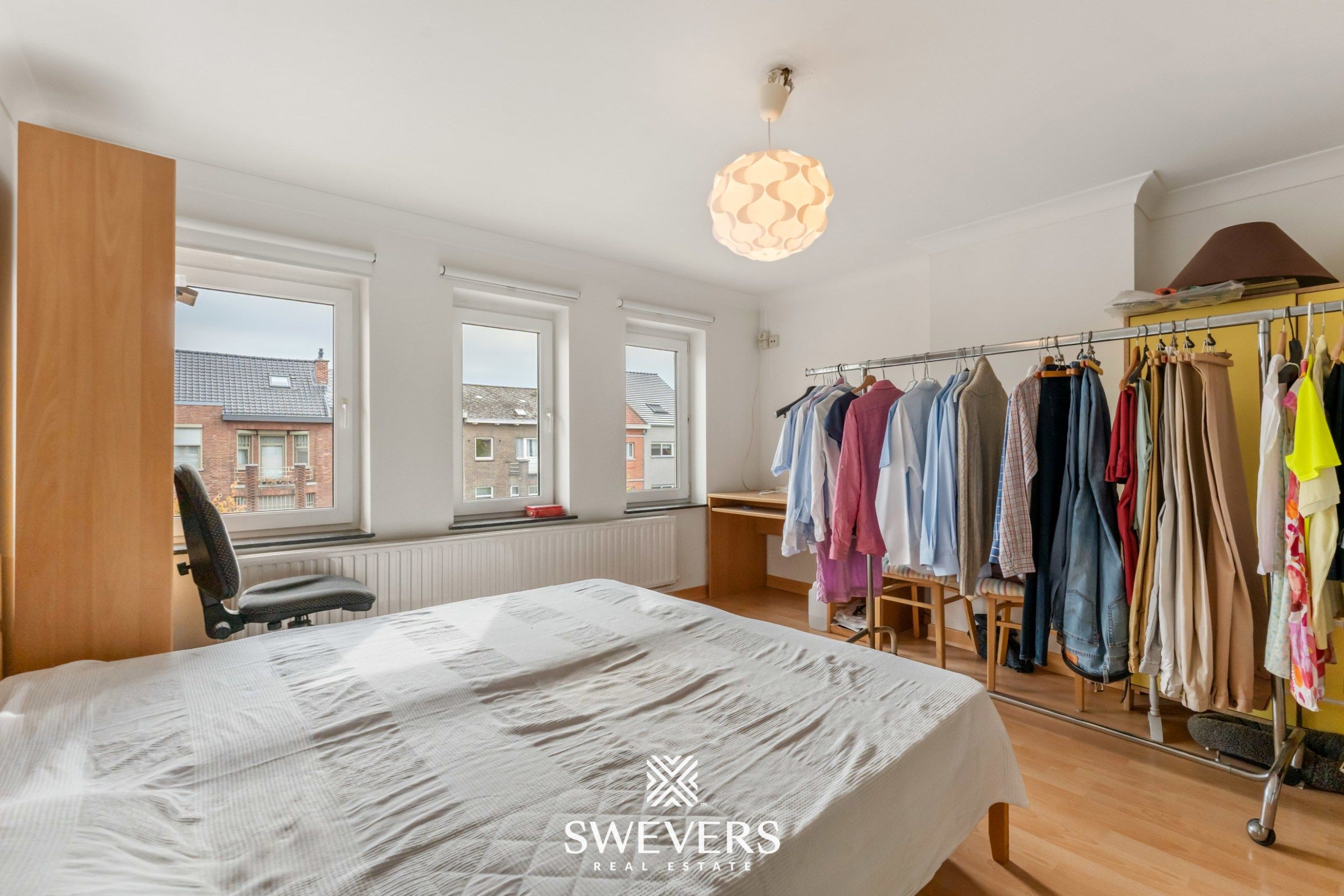 Stijlvol herenhuis met kantoorruimte en 3 slaapkamers in hartje Hasselt foto 23
