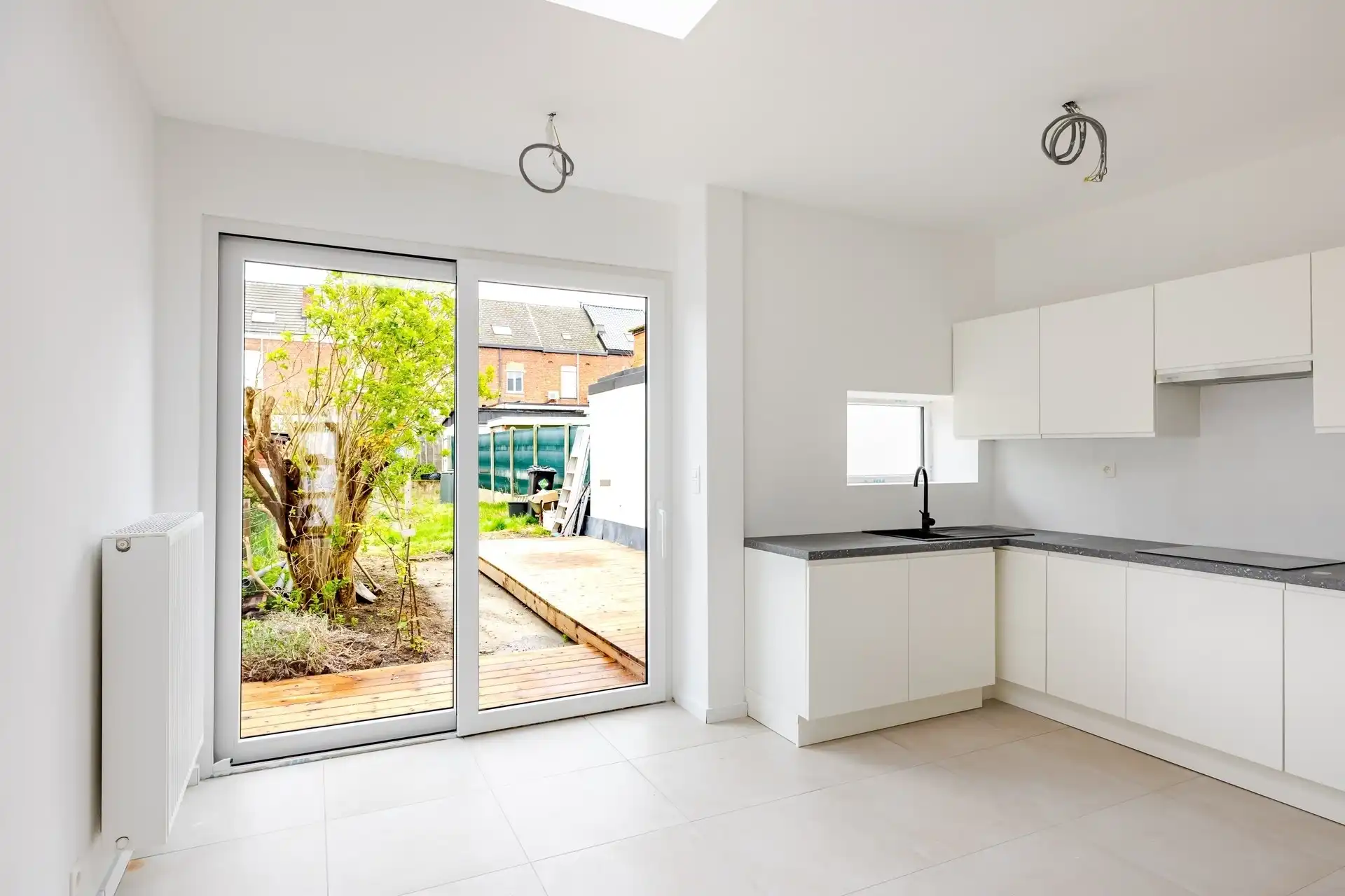 Lichtrijke, instapklare woning met tuin op wandelafstand van centrum foto 7