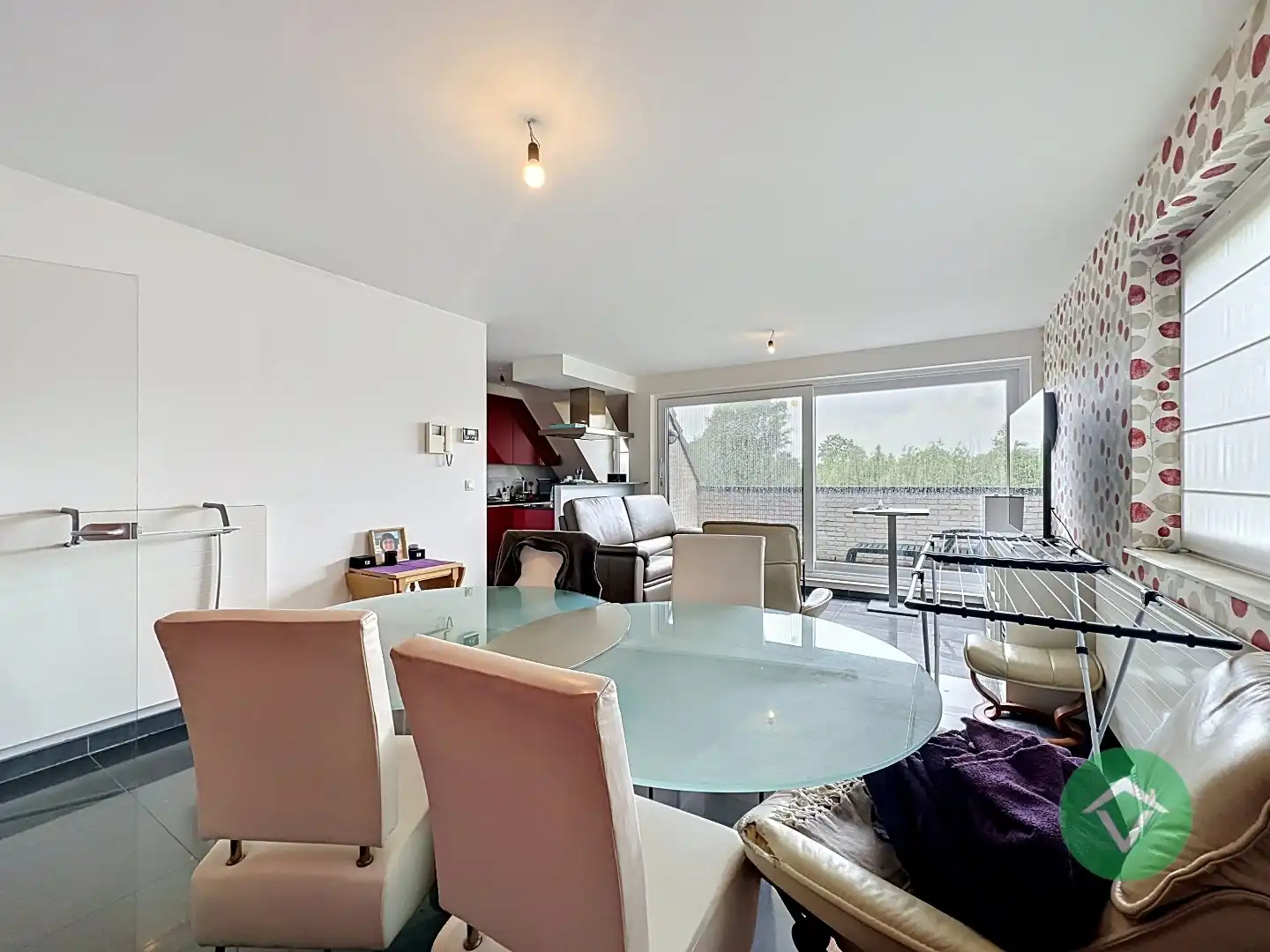 Lichtrijk appartement met garage en prachtig zicht op het park ’t Oosthof te Koekelare foto 6