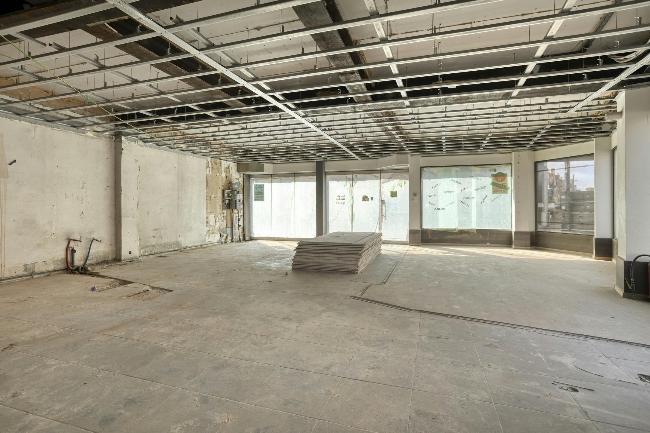 Handelsruimte op commerciële ligging te koop te Veurne. foto 15