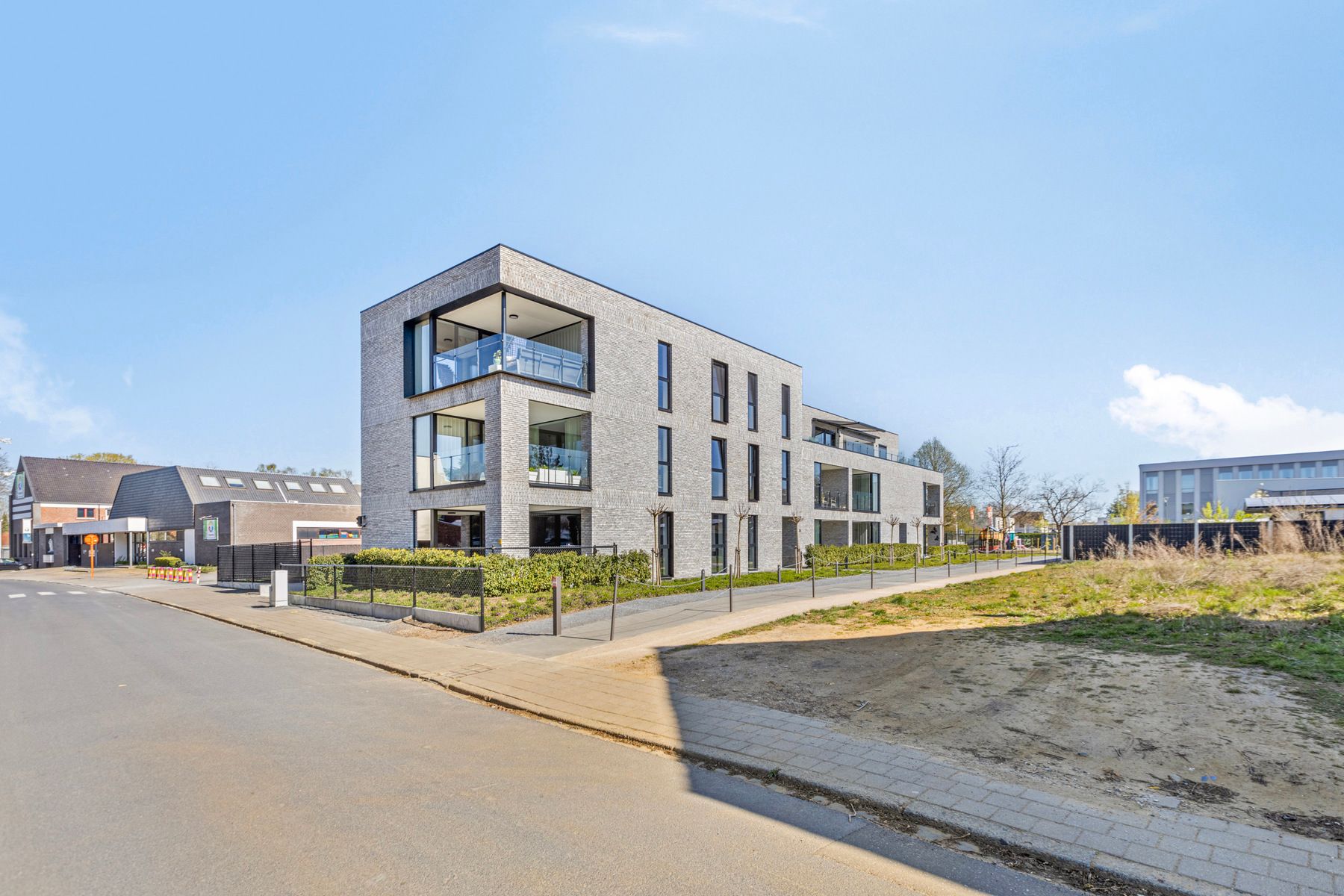 Gelijkvloers genieten in pure luxe in Koersel!  foto {{pictureIndex}}