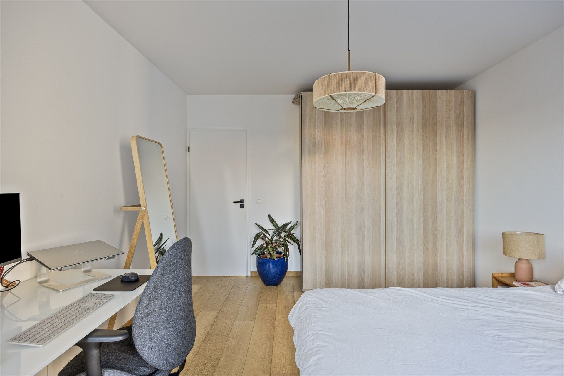 Gerenoveerd appartement met één slaapkamer te koop te Borgerhout foto 13