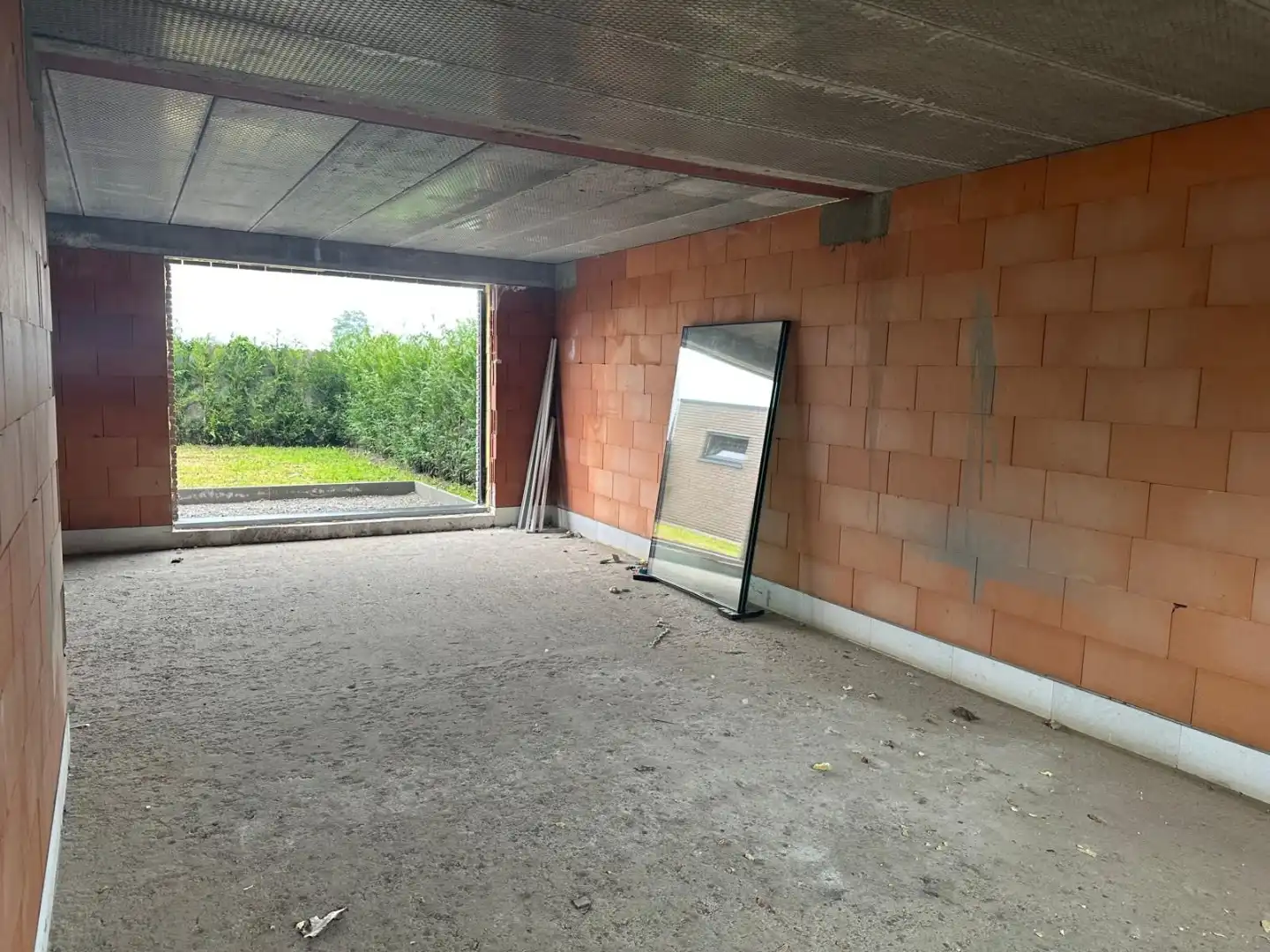 HOB casco woning, kan afgewerkt aangekocht worden.  foto 9