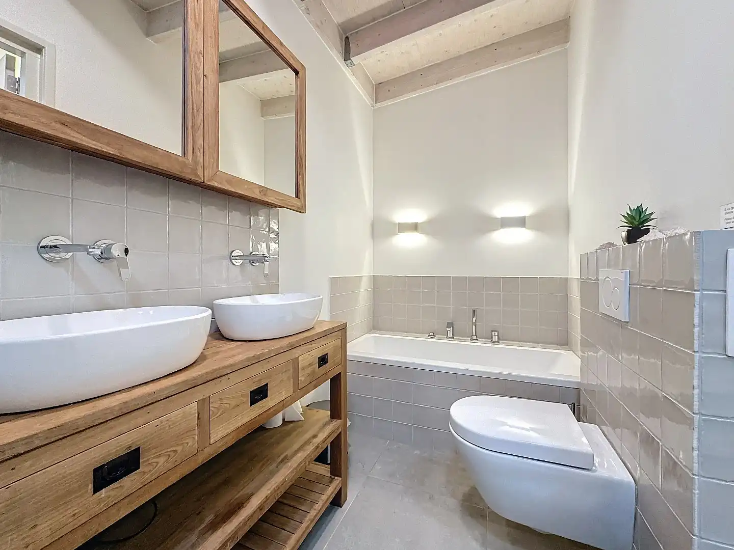 Exclusieve dijkwoning met eigen guesthouse foto 30