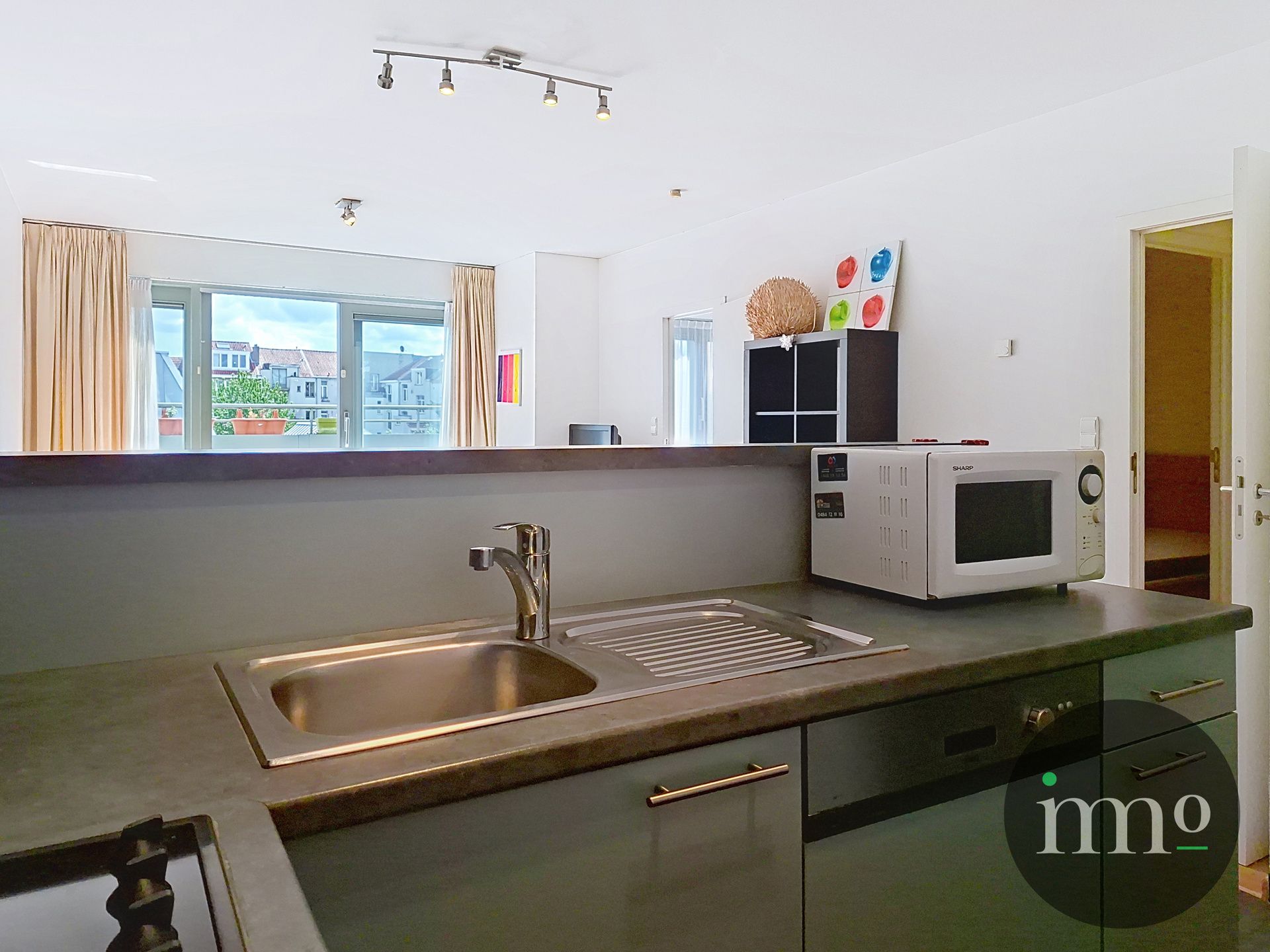 Appartement met uitzicht op het Europees Parlement foto 9