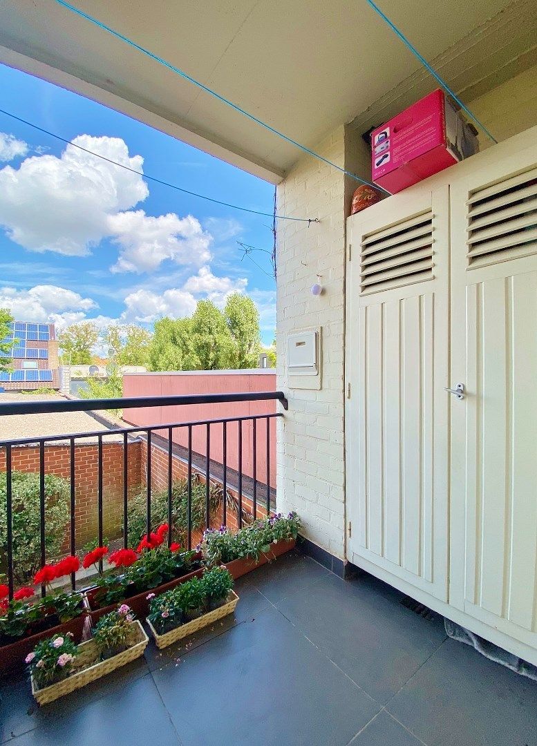 Ruim lichtrijk appartement met 3 slaapkamers, terras en garagebox foto 5