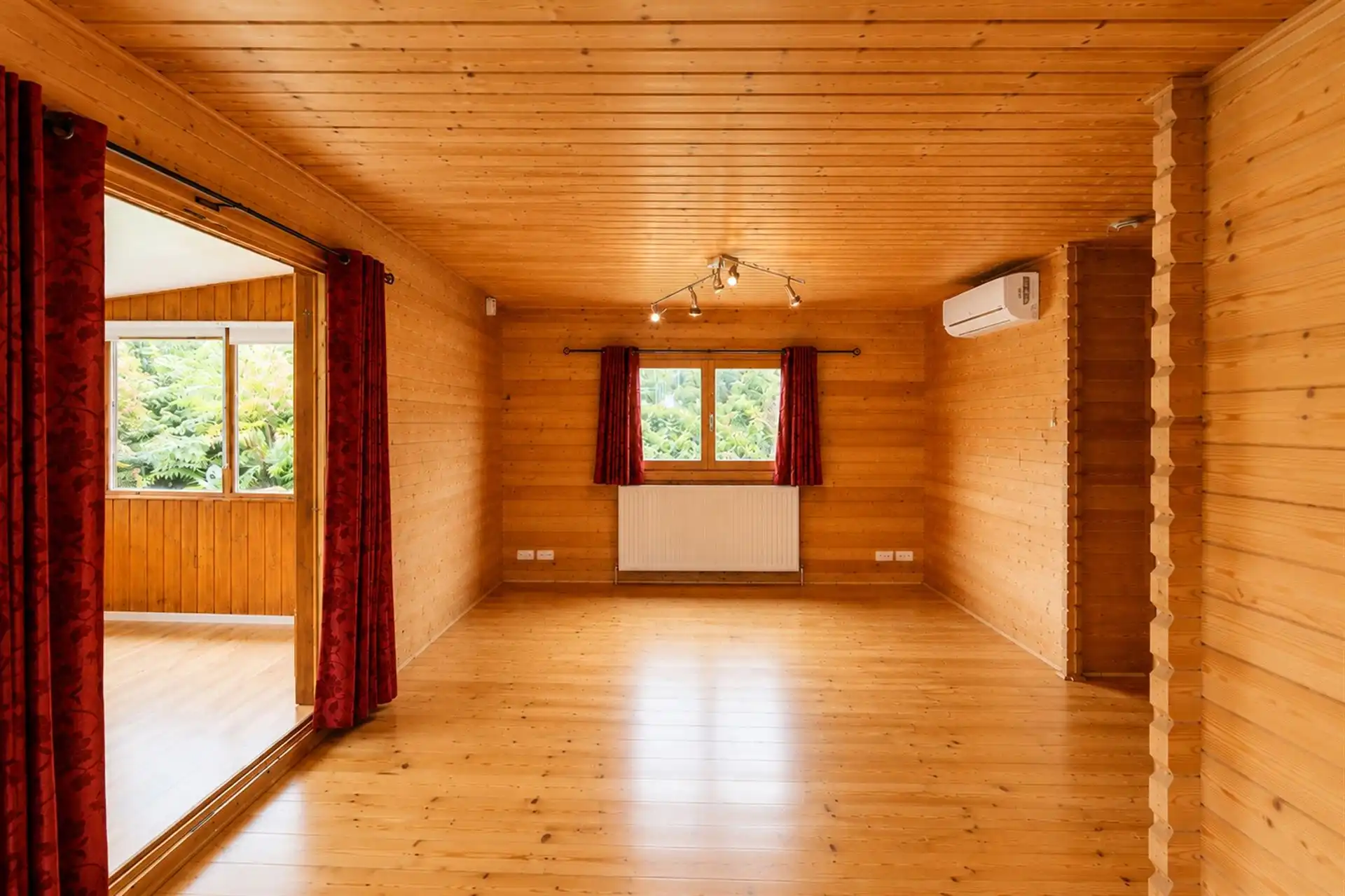 Charmante vakantiewoning op 2.801 m² aan de bosrand in Recht foto 14