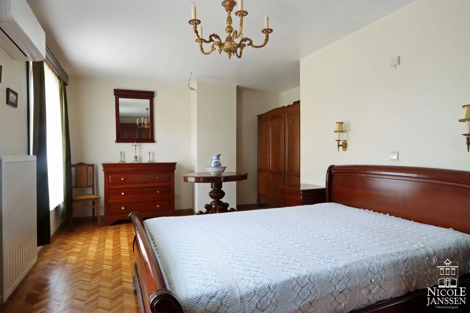 Karaktervolle woning met grote garage en werkhuis foto 17